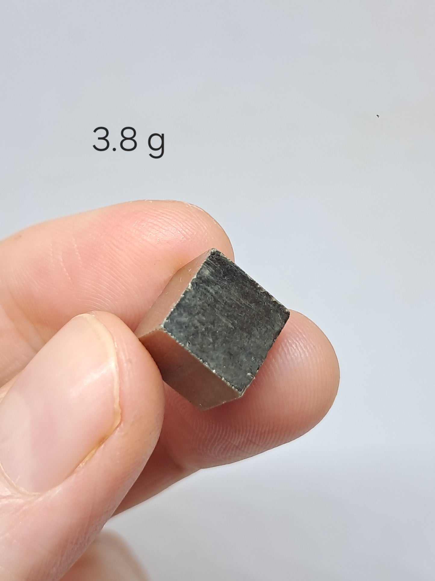Pirita en bruto en cubos pequeños (España) Cristal natural | Ejemplar mineral n.° PR13