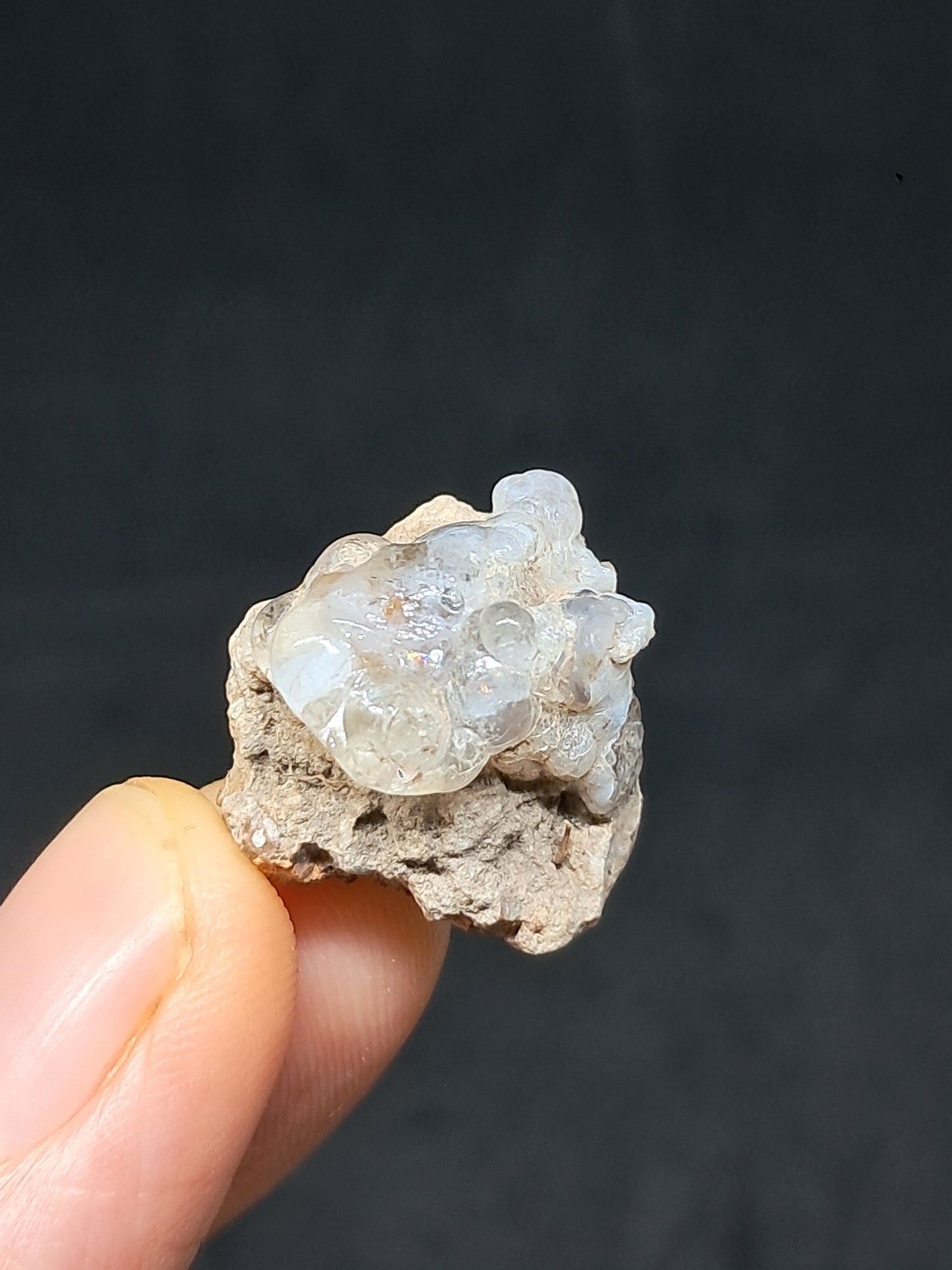 Ópalo hialita en matriz (México), piedra cristalina en bruto | Ejemplar mineral n.° OH5