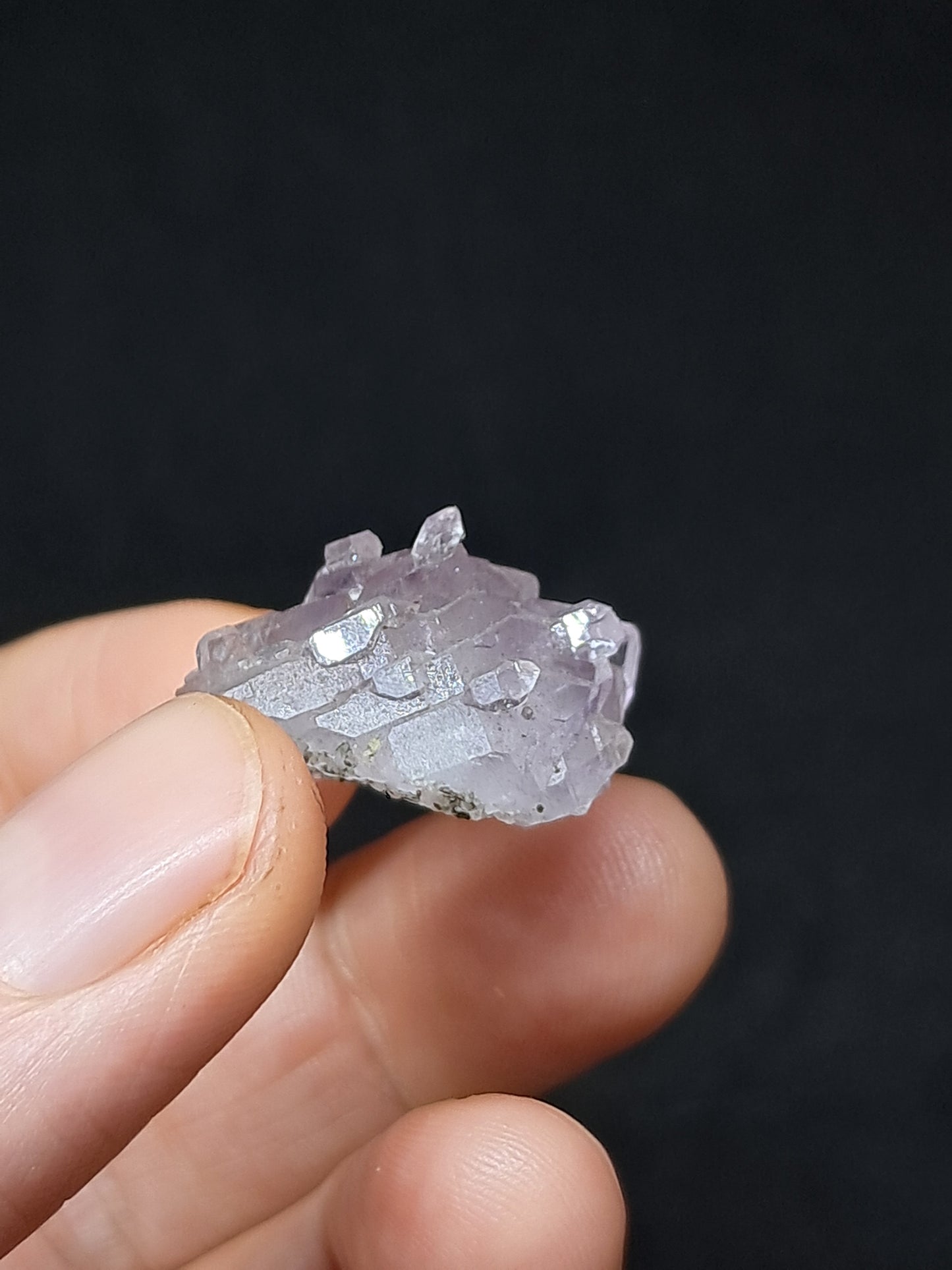 Amatista Elestial (Karur) | Cúmulo de cristales en bruto | Piedra natural | Ejemplar mineral n.° KA136