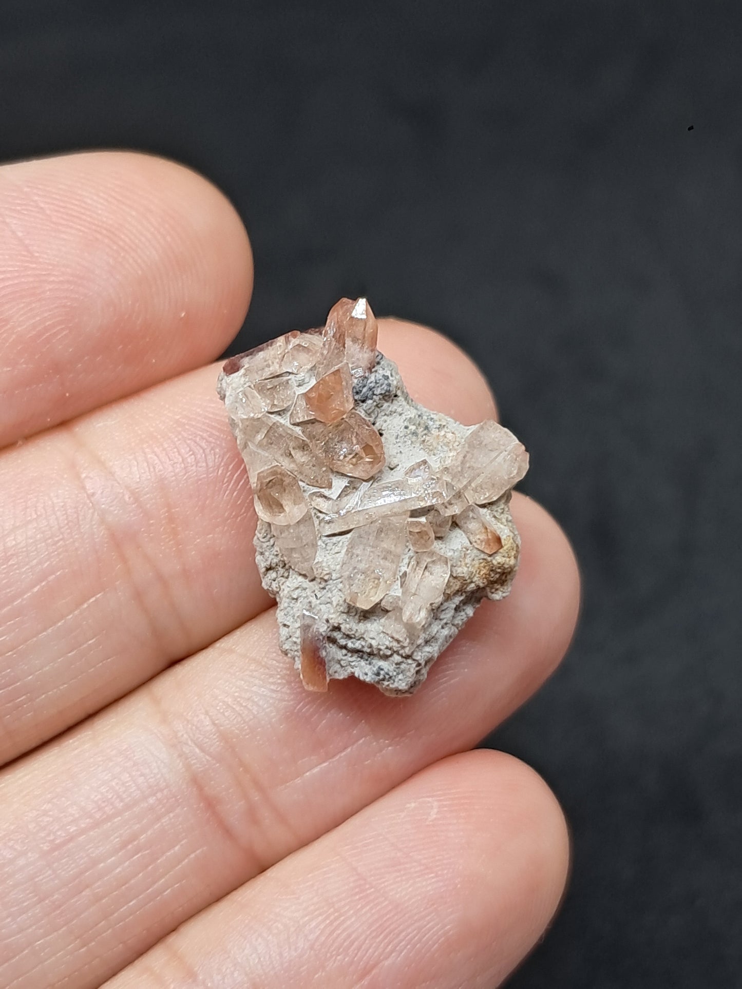 Cristales de topacio natural en matriz (México), piedra preciosa rara | Ejemplar mineral n.° TPZ15