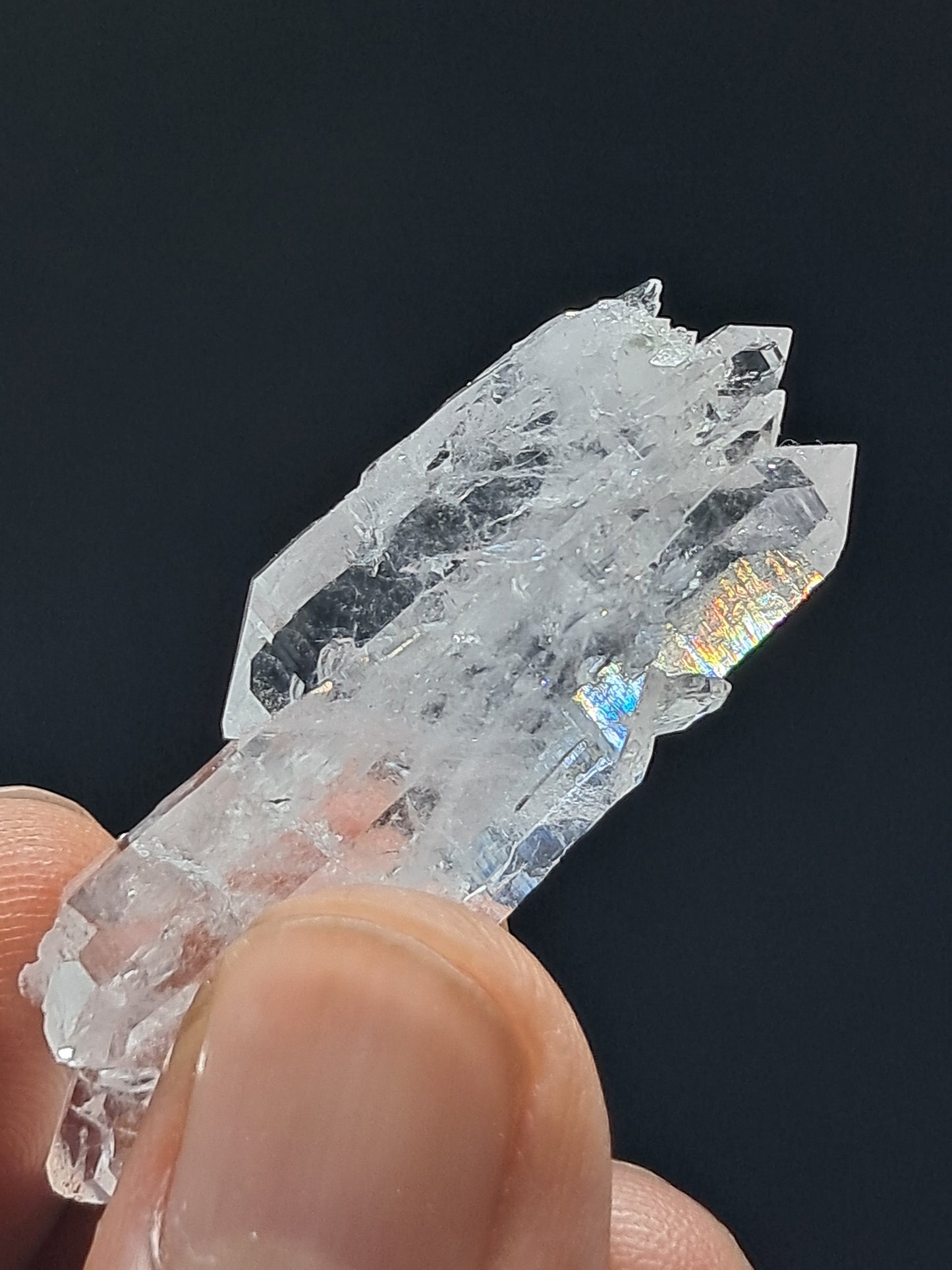 Cúmulo biterminado de cuarzo superclaro Faden (Santander, Colombia) Punta natural | Ejemplar mineral n.° COQ20