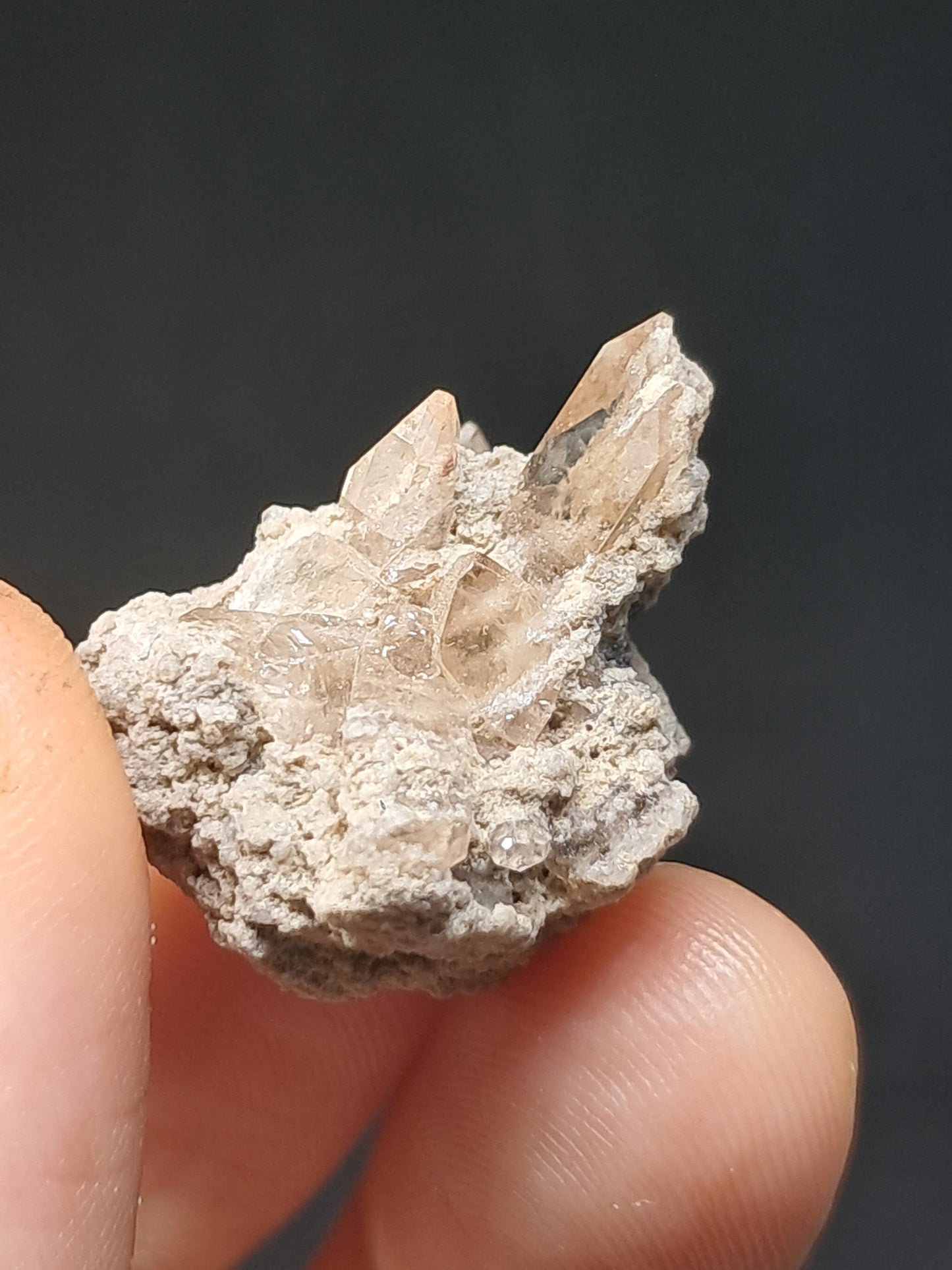 Cristales de topacio natural en matriz (México), piedra preciosa rara | Ejemplar mineral n.° TPZ27