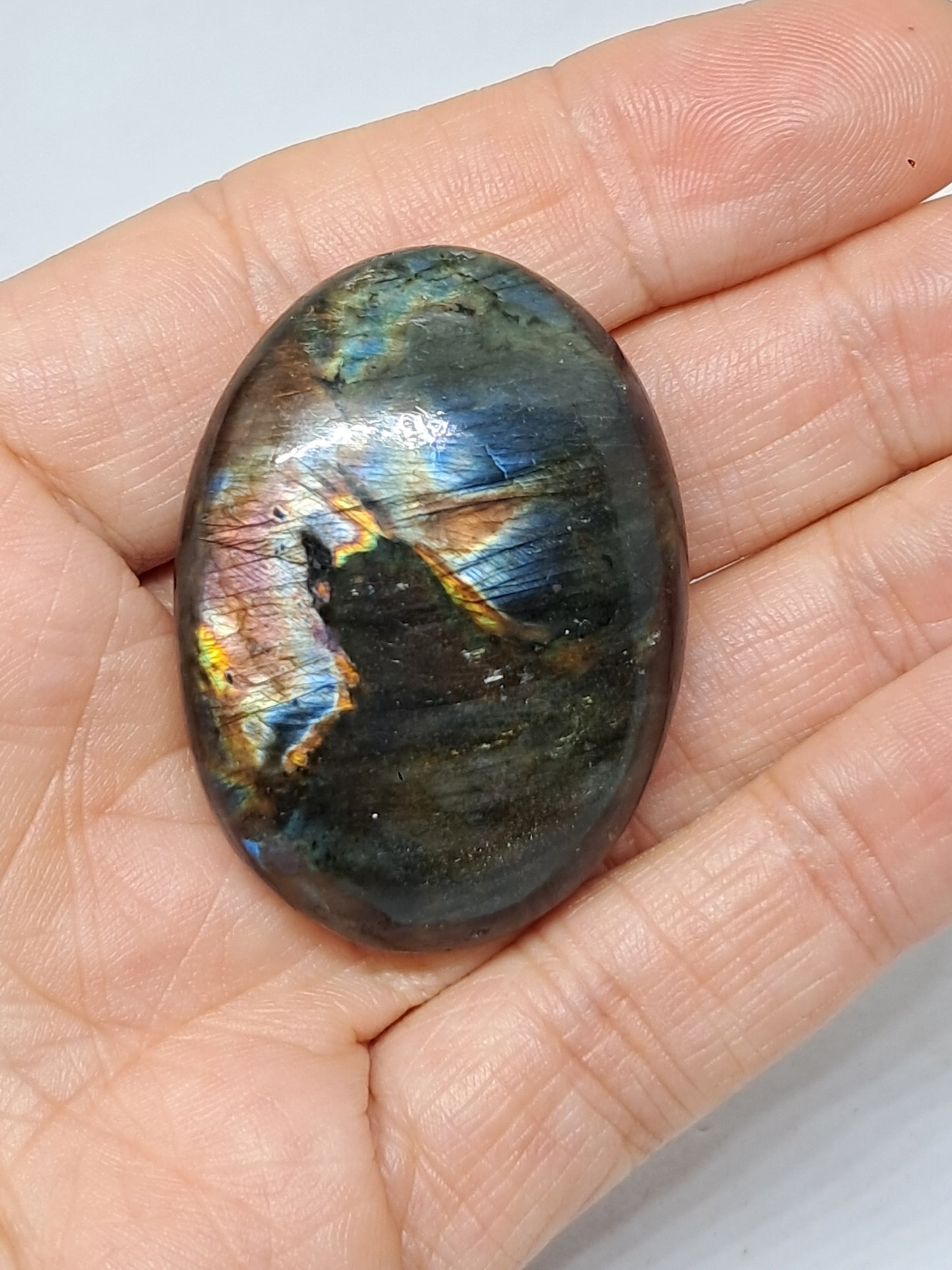 Labradorite Palmstone | Natural Polished Crystal Stone | Blue, Yellow, Pink Flash | Good Iridiscence #LB1