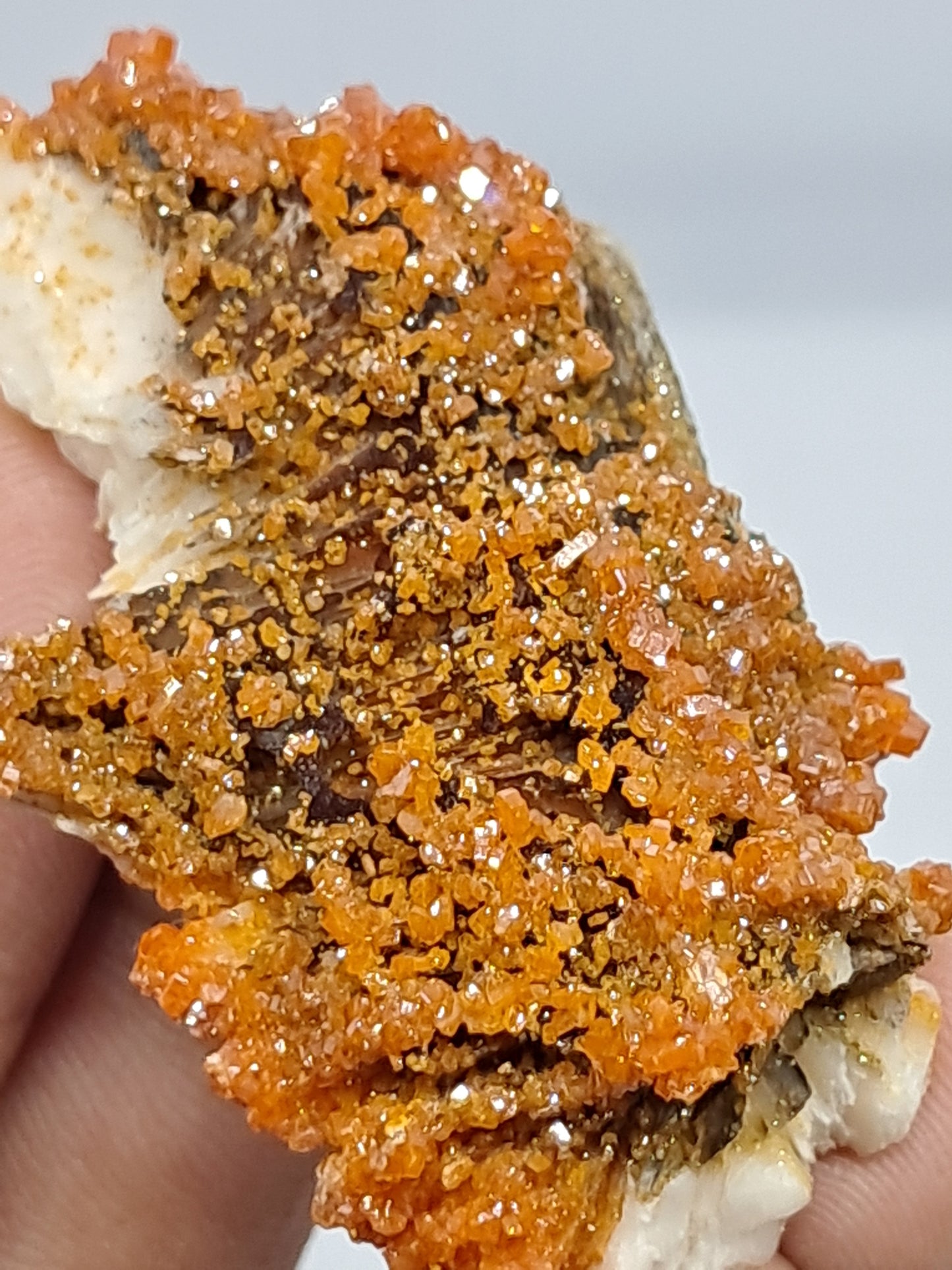 High grade Vanadinite on Baryte (Non-precious Natural Stone) #VD2