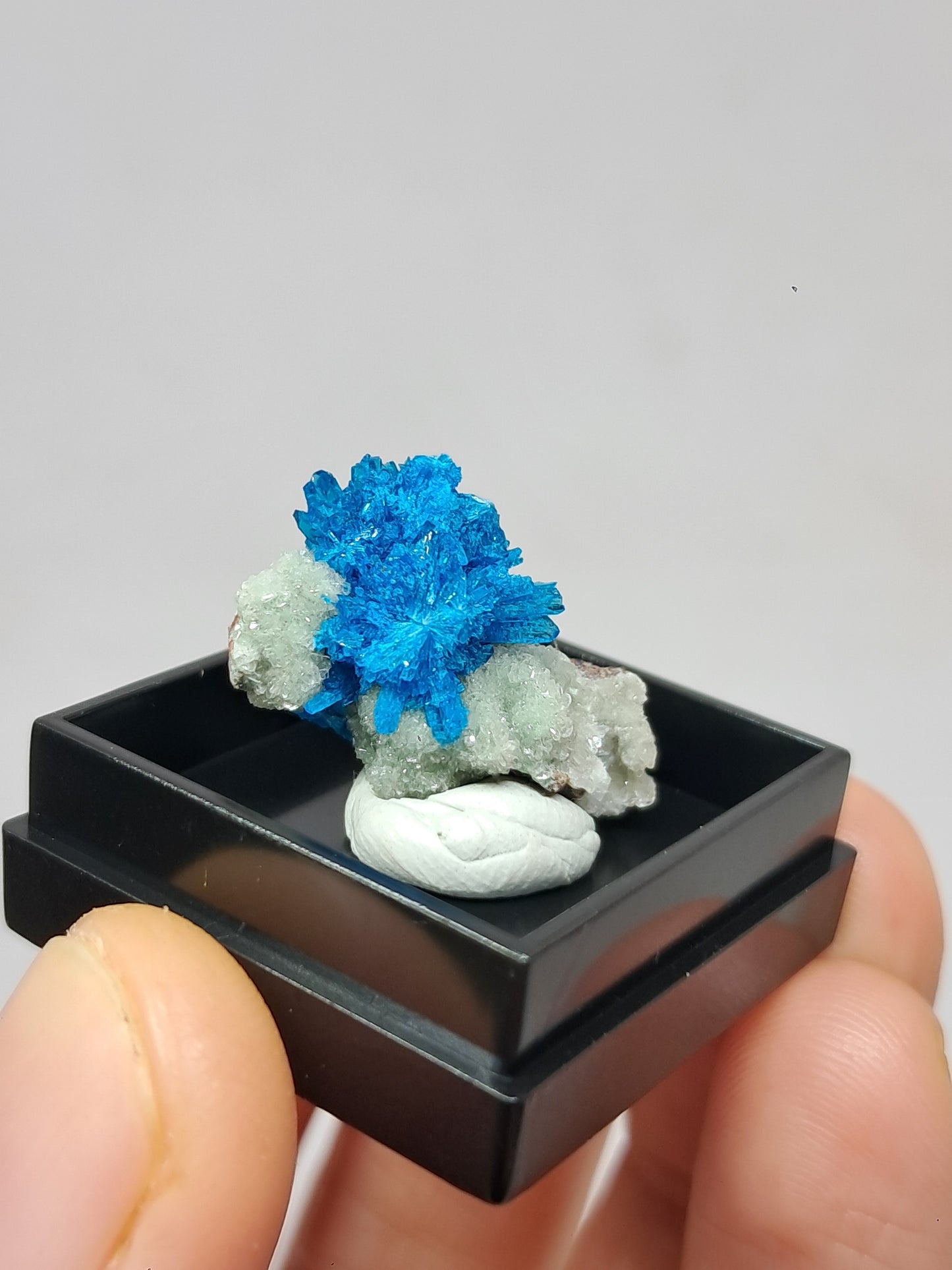 Pentagonite on Heulandite Matrix (Pune) Rough Stone | Natural Crystal | Rare Mineral Specimen #CV52