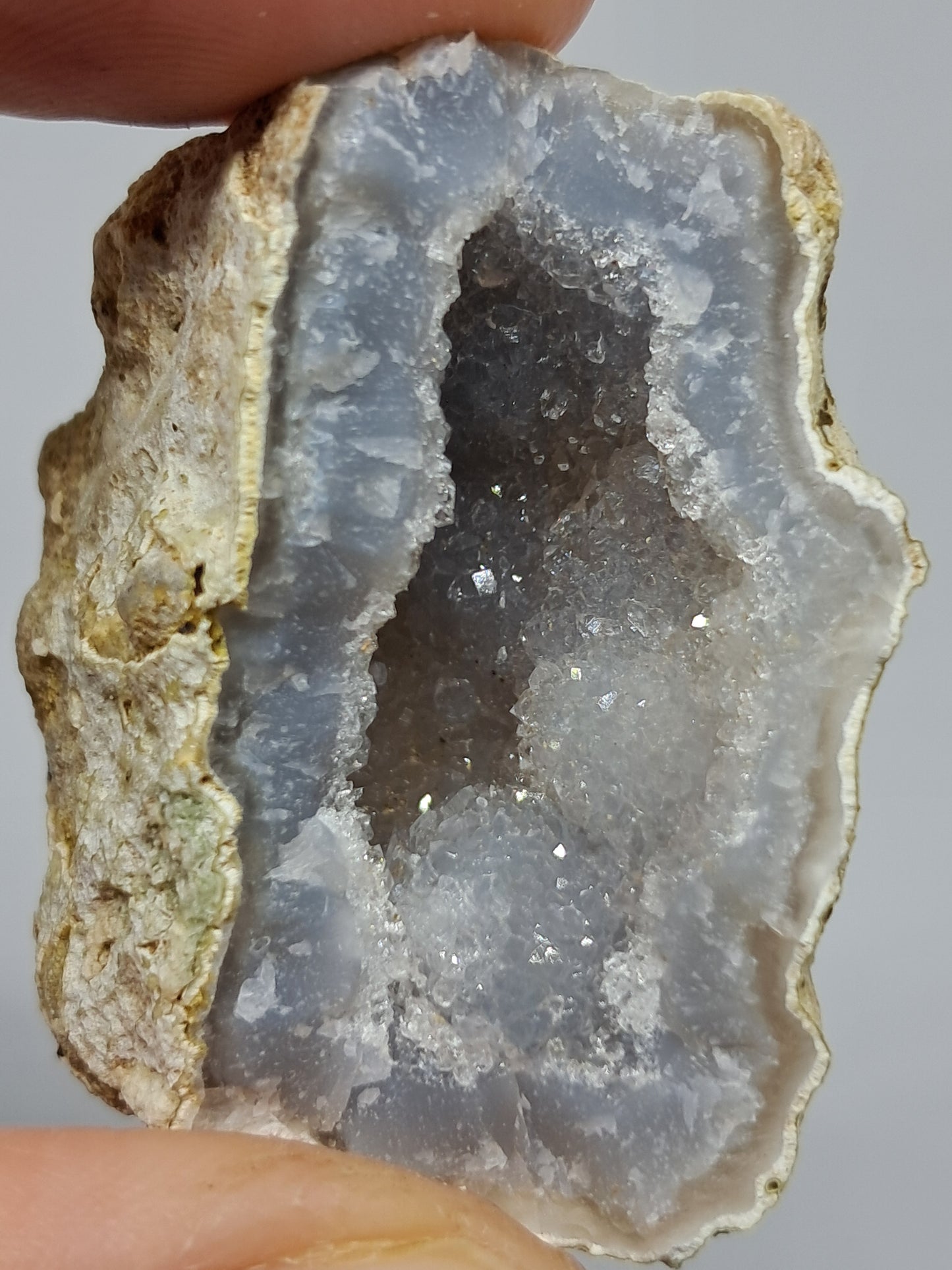 Quartz Geode #GD11 (Non-precious stone)