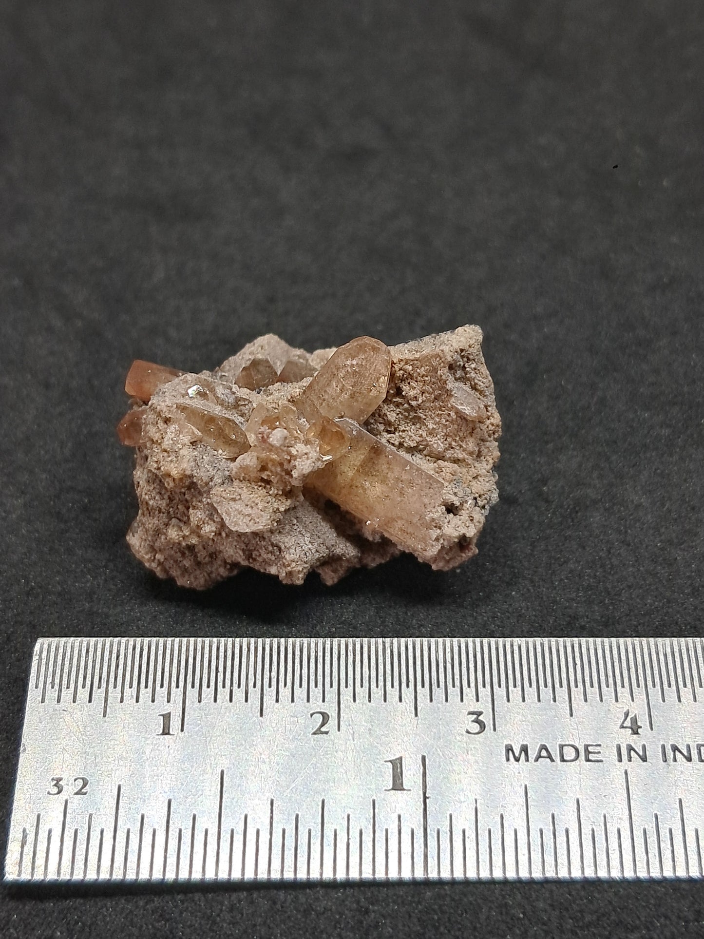 Cristales de topacio natural en matriz (México), piedra preciosa rara | Ejemplar mineral n.° TPZ12