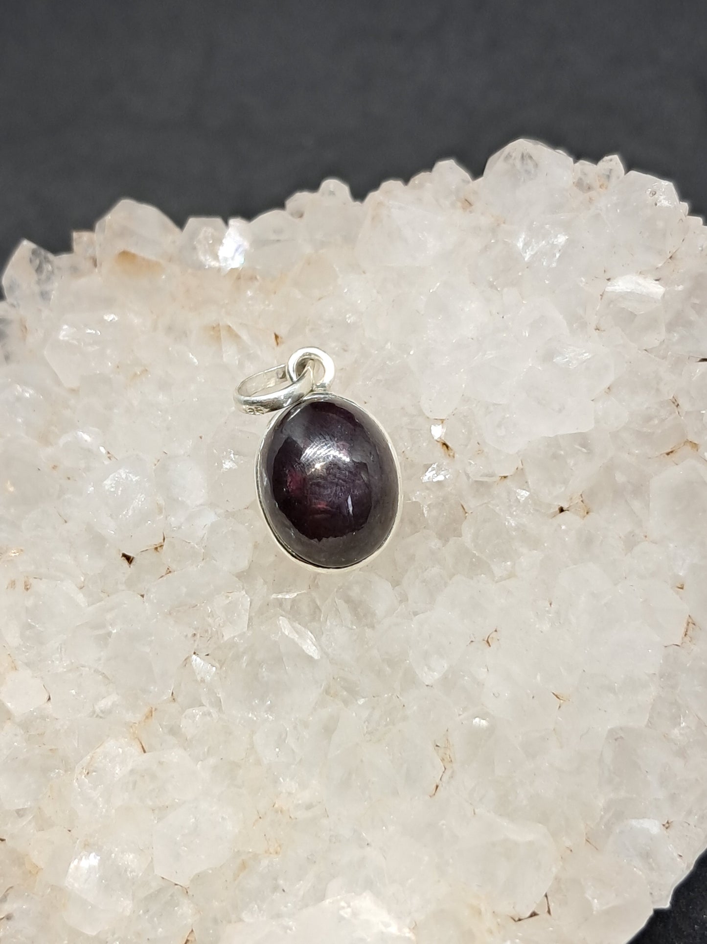 Star Garnet Silver Pendant