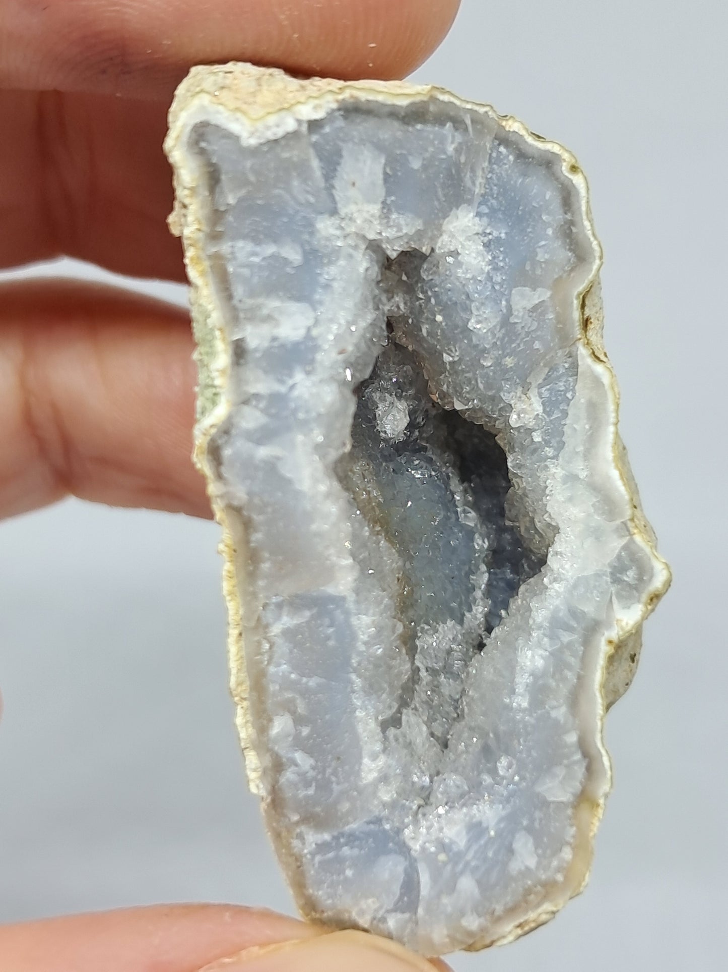 Quartz Geode #GD11 (Non-precious stone)