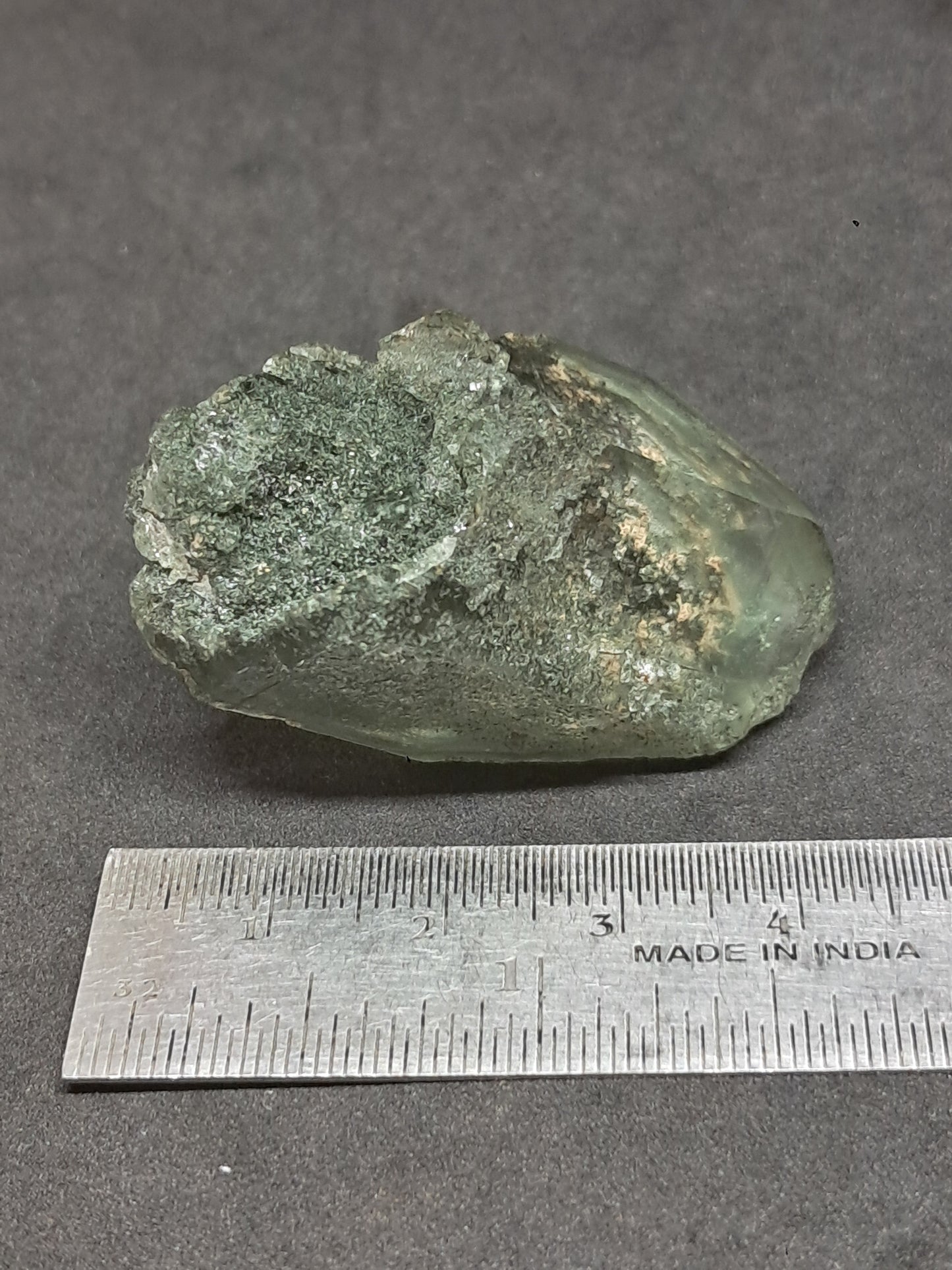 Punta de Cuarzo Clorita sobre Drusa de Cuarzo con Hematita (piedra natural no preciosa) #CQ6