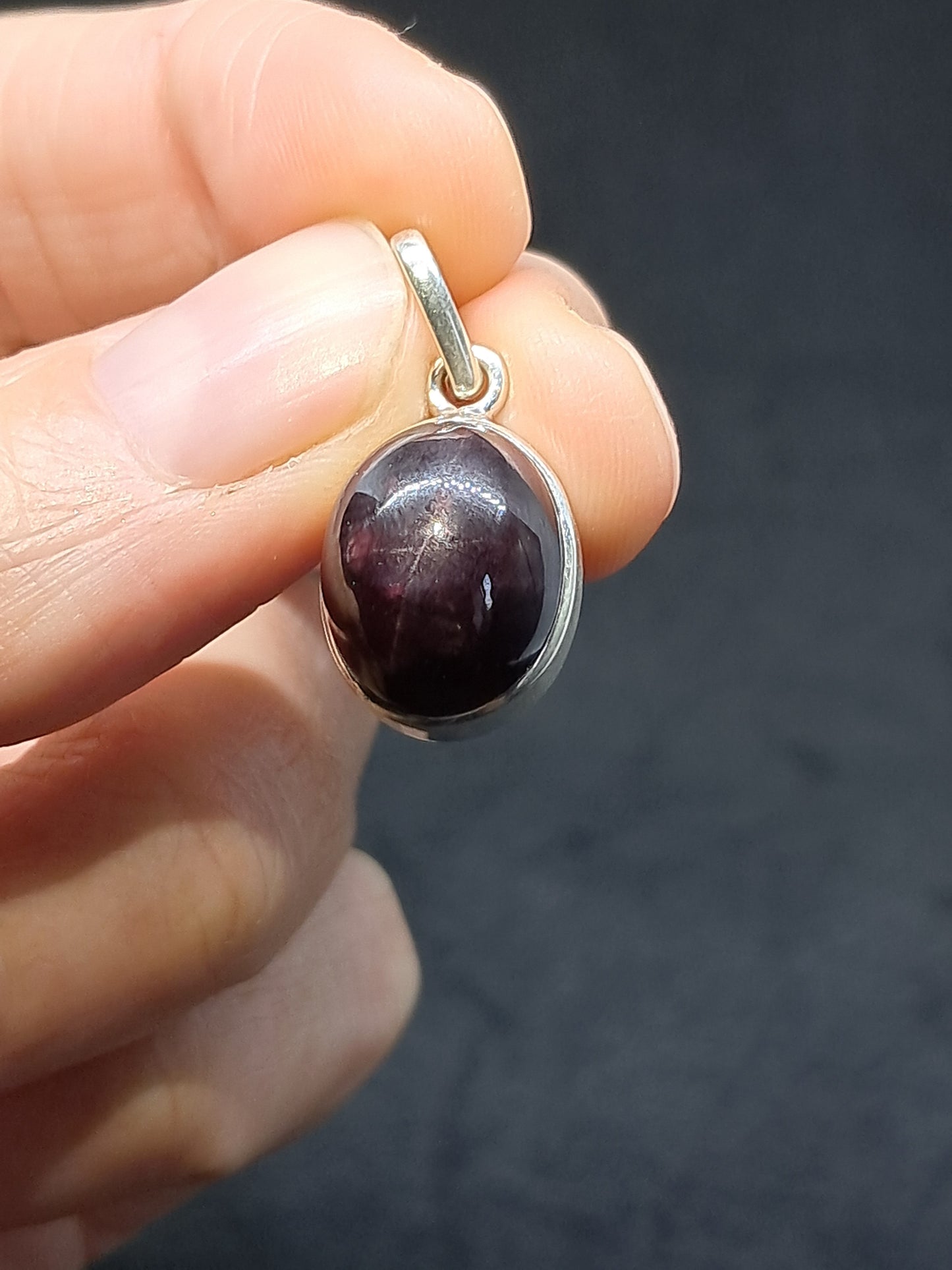 Star Garnet Silver Pendant