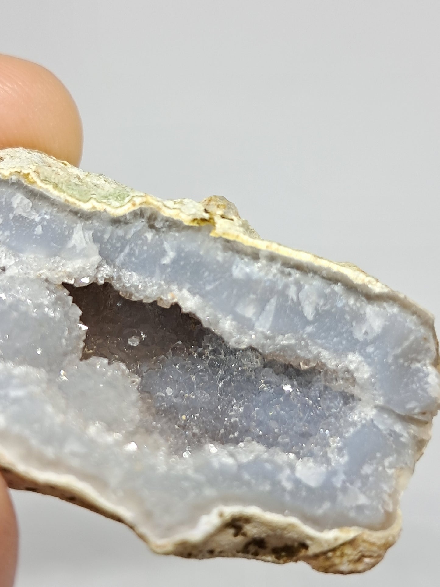 Quartz Geode #GD11 (Non-precious stone)