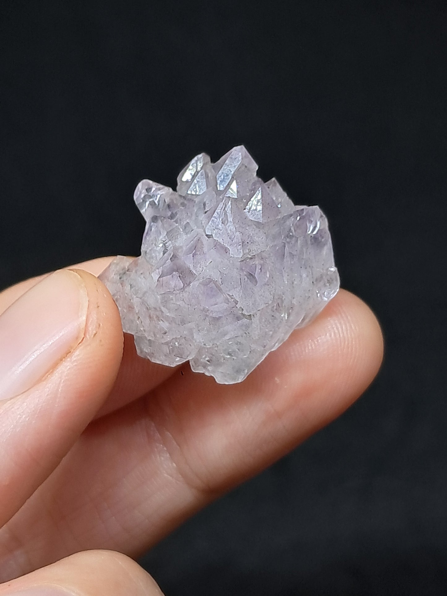 Amatista Elestial (Karur) | Cúmulo de cristales en bruto | Piedra natural | Ejemplar mineral n.° KA136