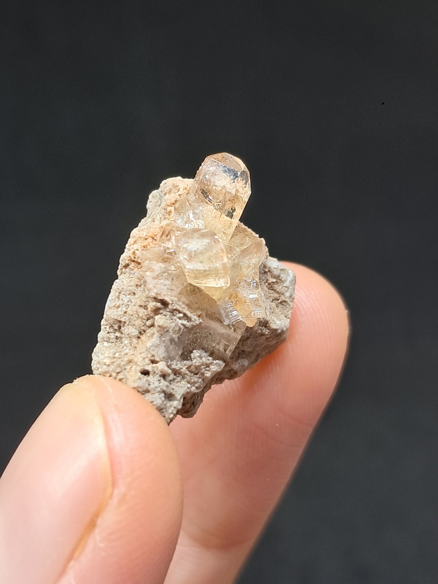 Cristales de topacio natural en matriz (México), piedra preciosa rara | Ejemplar mineral n.° TPZ14