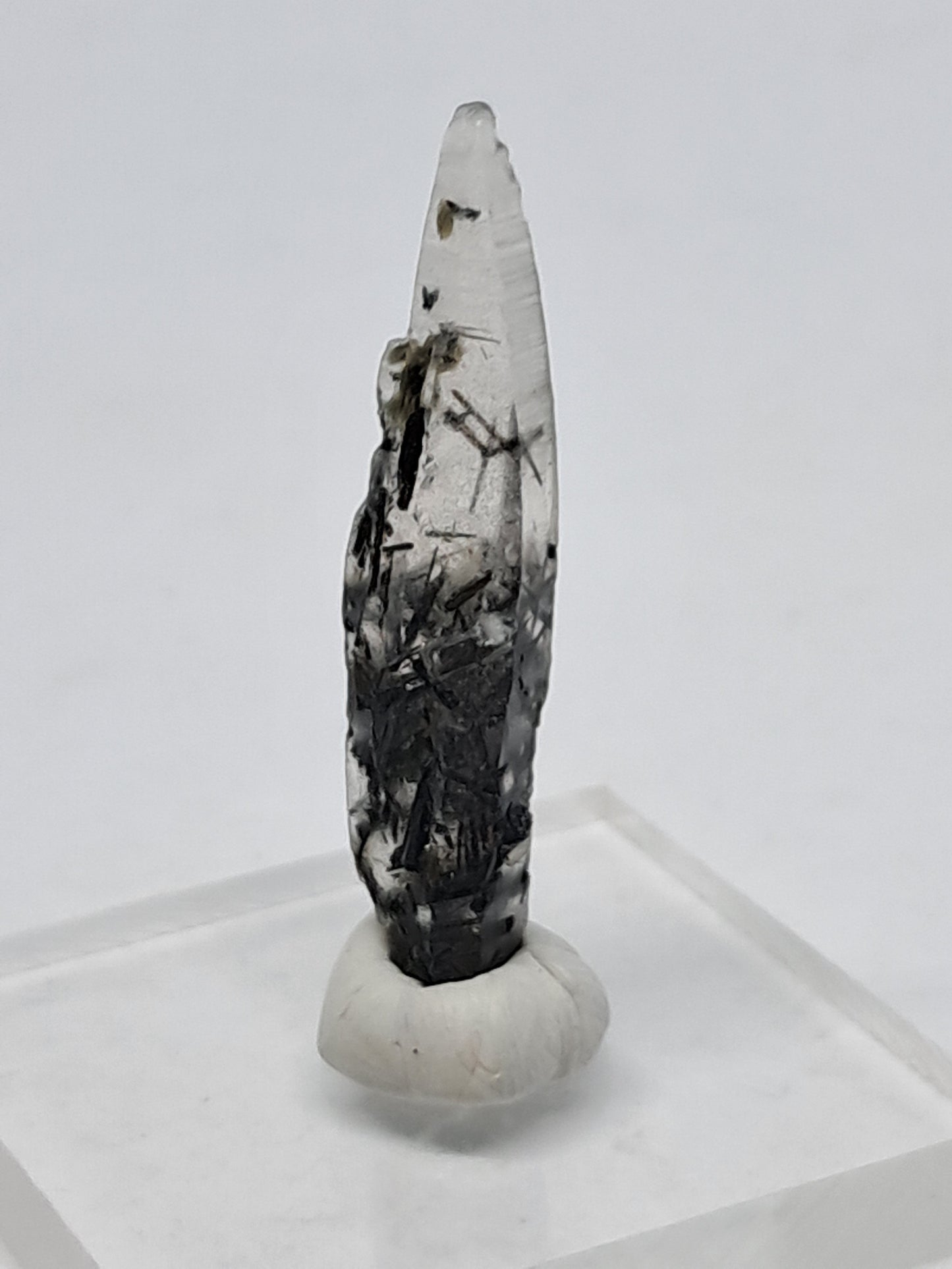 Tourmalinated Quartz natural crystal point (Non-precious natural stone) #TQ8