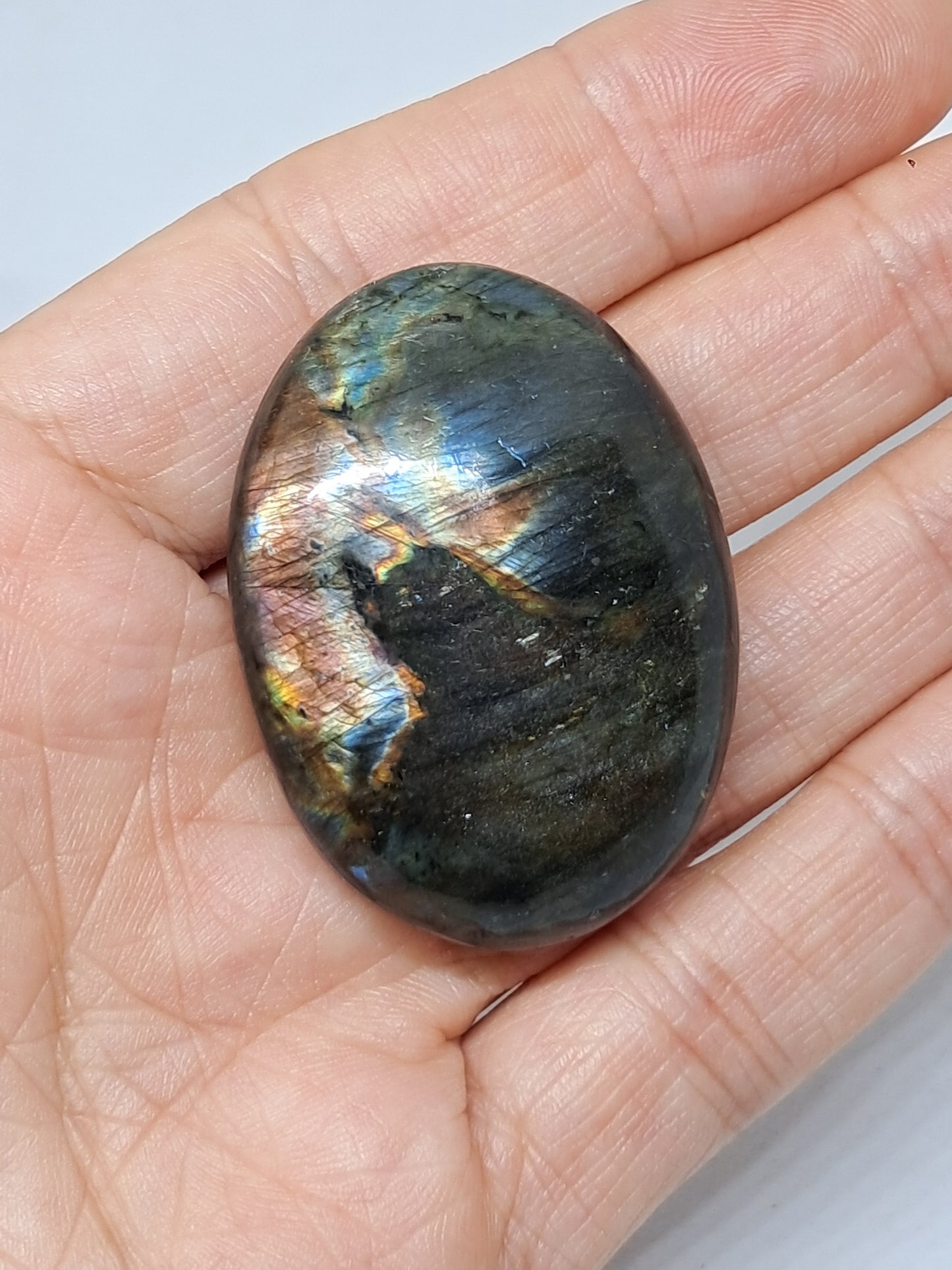 Labradorite Palmstone | Natural Polished Crystal Stone | Blue, Yellow, Pink Flash | Good Iridiscence #LB1
