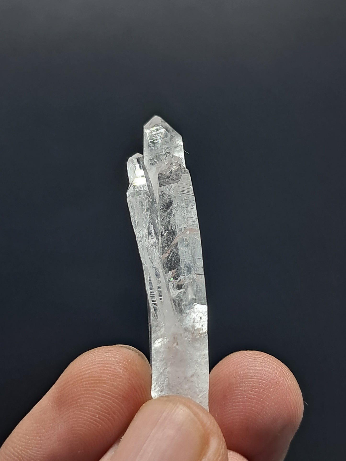 Punta Natural de Cuarzo Claro de la Formación Faden (Santander, Colombia) | Ejemplar Mineral n.° COQ11