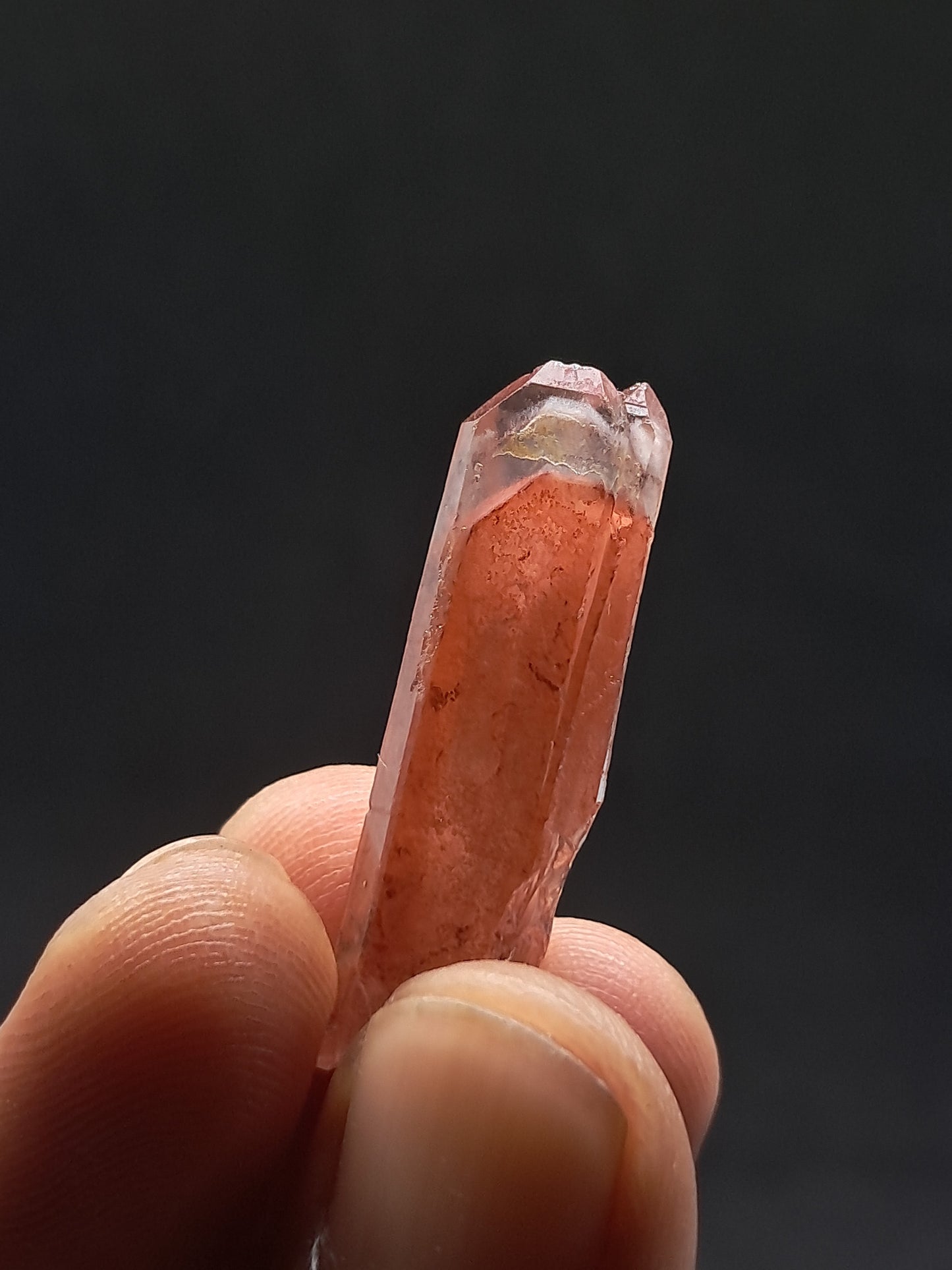 Cuarzo fantasma hematita (Telangana) rojo saturado | Cristal natural | Puntas fundidas | Ejemplar mineral n.° HPQ40