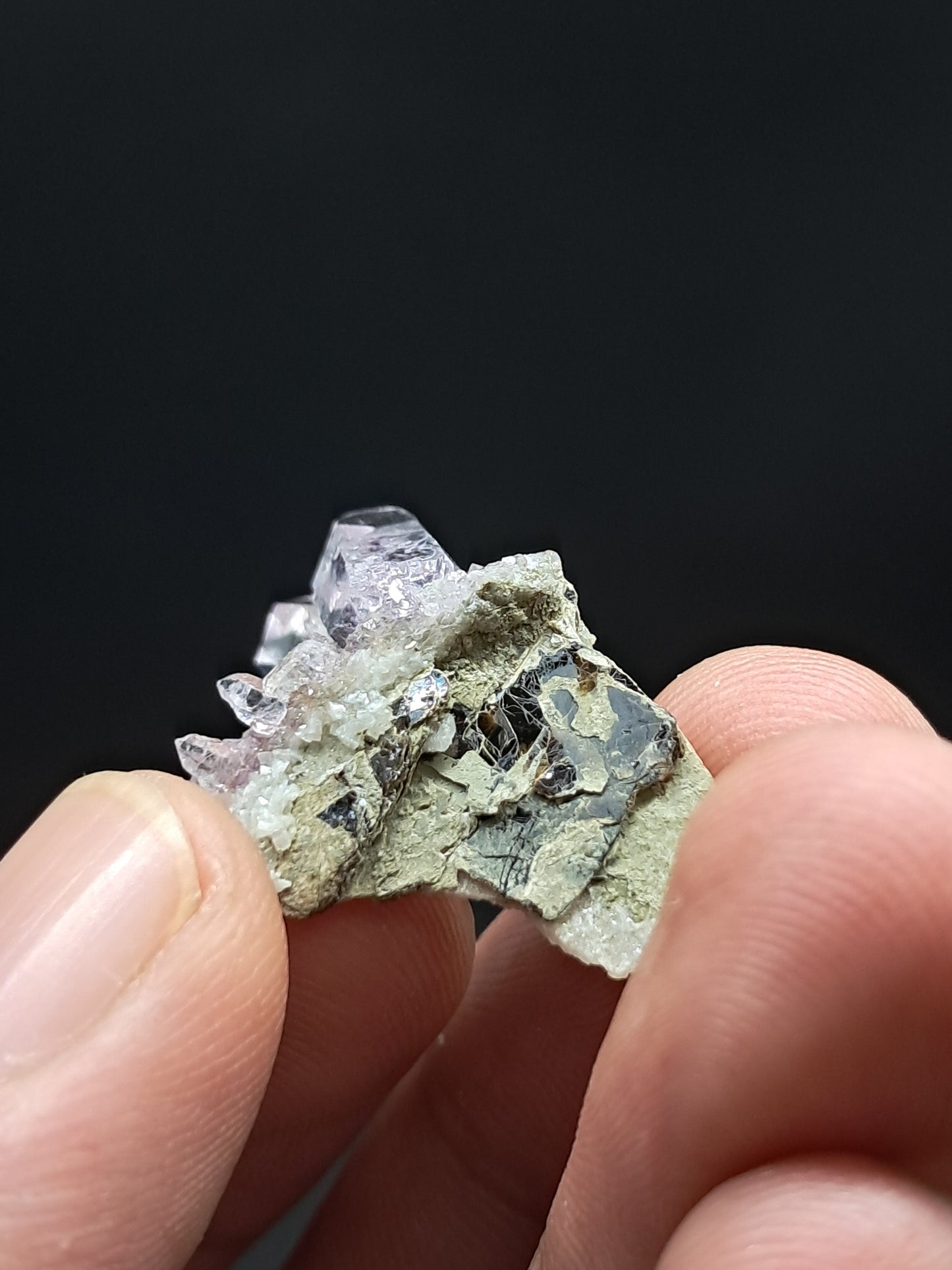 Karur Amethyst Scepters on Mica (Non-precious Natural Stone) #KA57