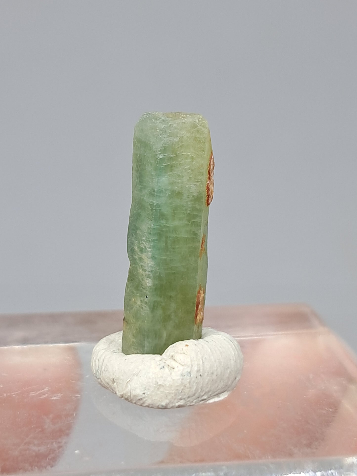 Aguamarina (Karur) Cristal hexagonal en bruto | Ejemplar mineral n.° AQM25