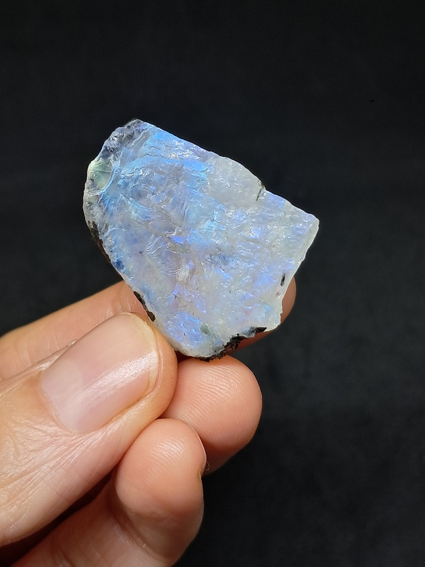 Piedra lunar arcoíris de alta calidad (Odisha) en bruto | Roca natural n.° MN12