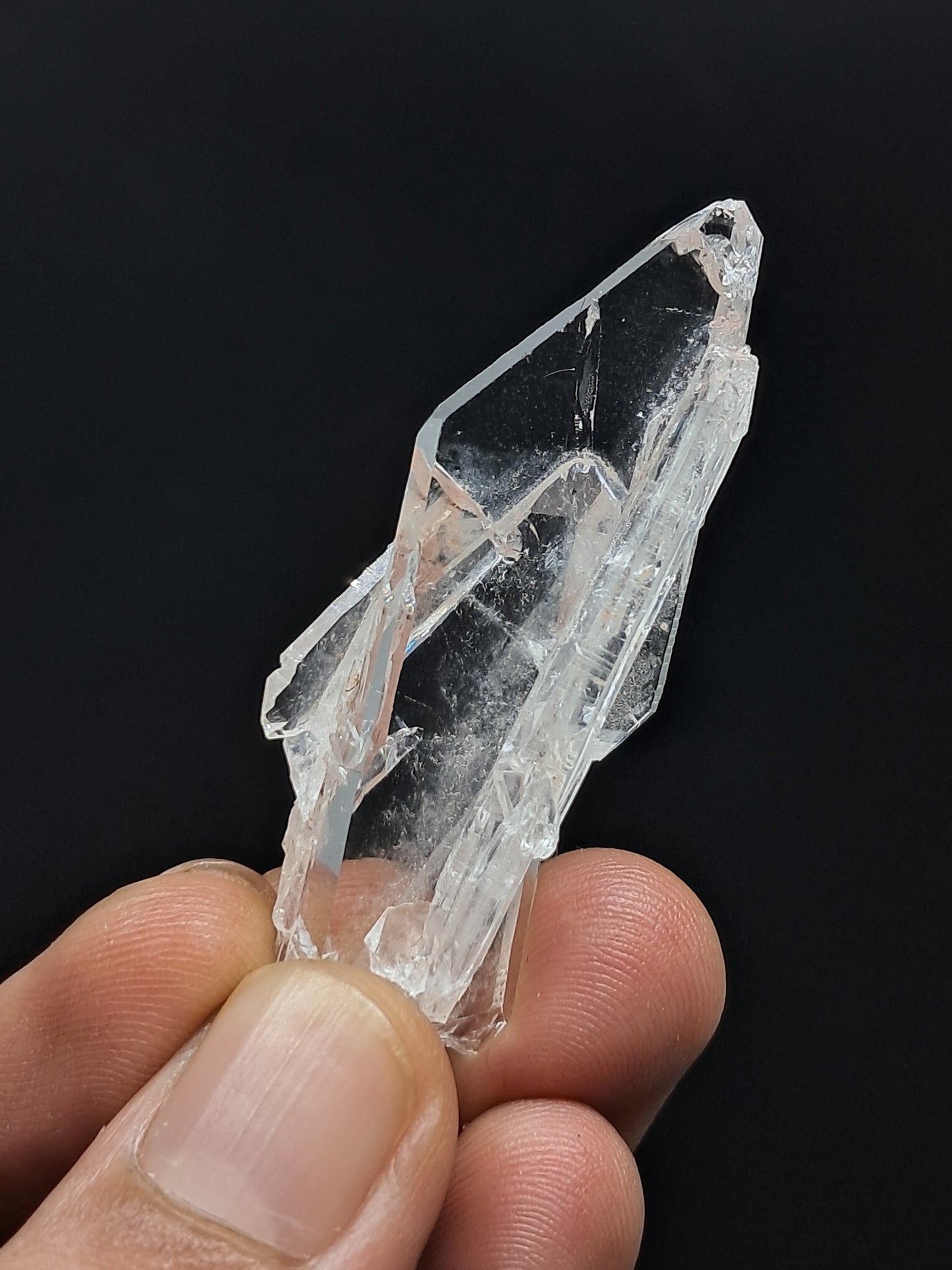 Punta natural de cuarzo superclaro Faden (Santander, Colombia) | Ejemplar mineral n.° COQ16