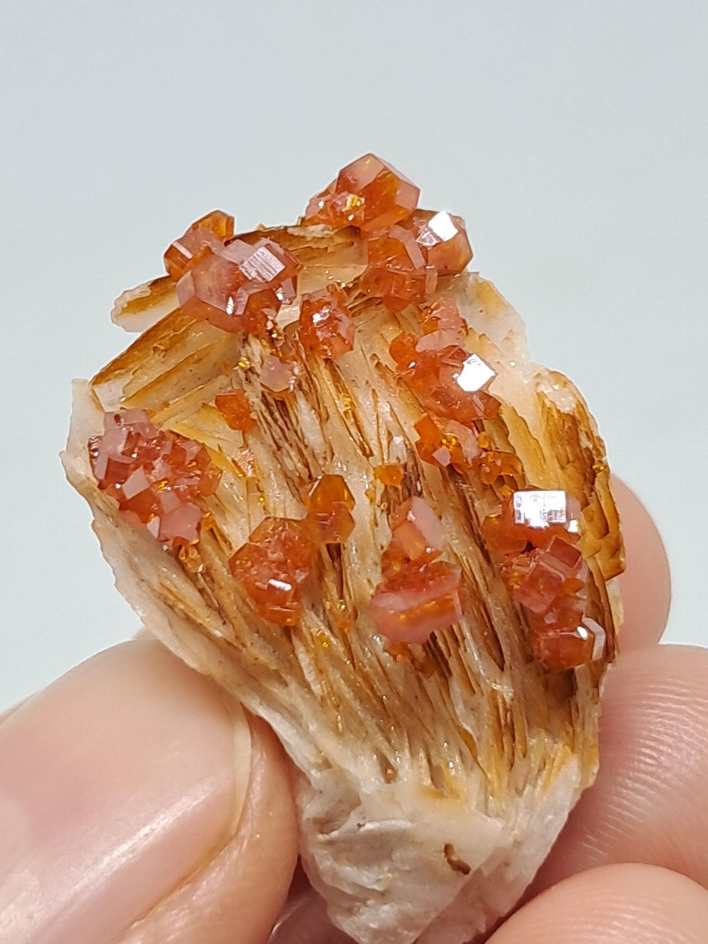High grade Vanadinite (Non-precious Natural Stone) #VD7