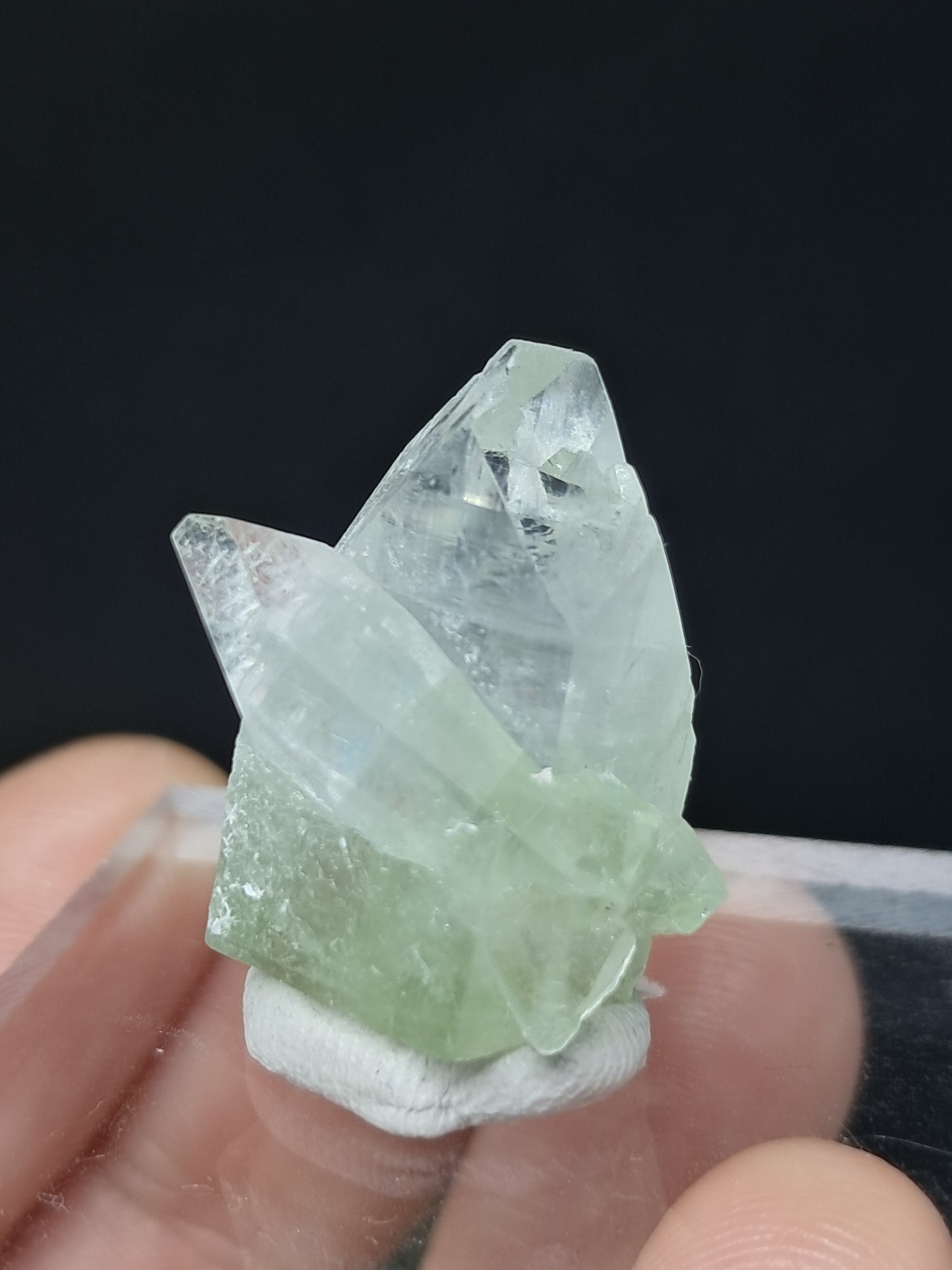 Green Apophyllite Multiple Points (18-23 mm) (Non-precious natural stone) #AP2