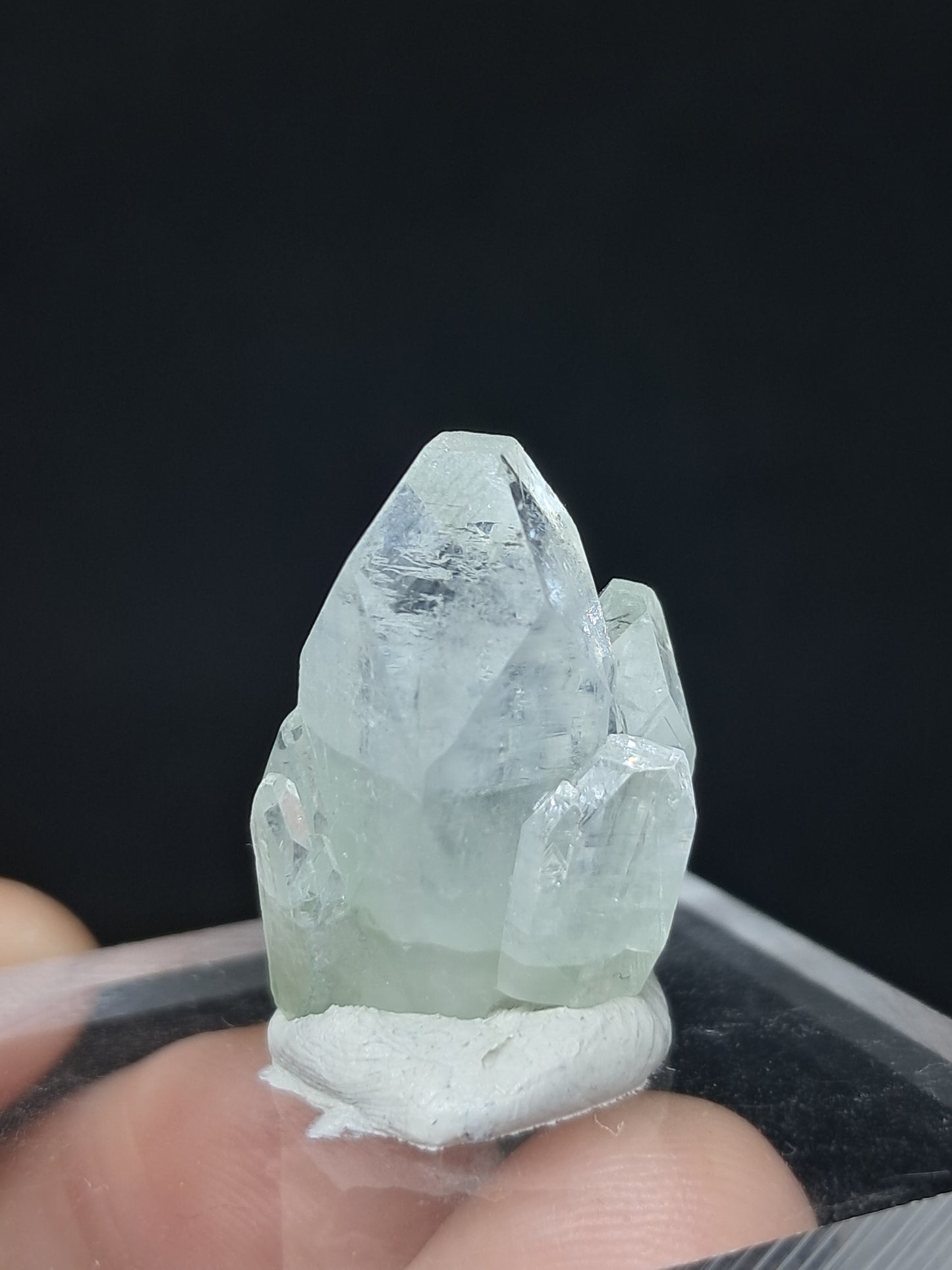 Green Apophyllite Multiple Points (18-23 mm) (Non-precious natural stone) #AP2