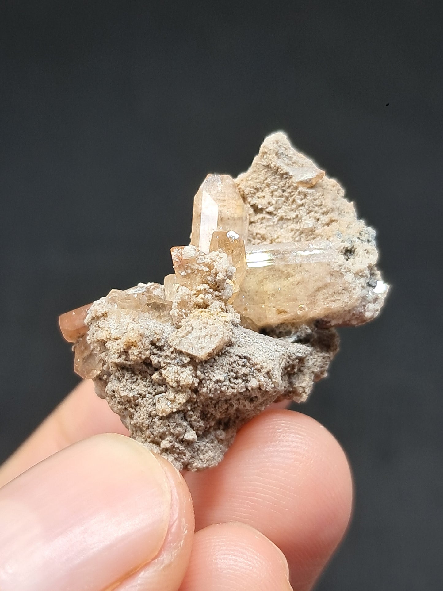Cristales de topacio natural en matriz (México), piedra preciosa rara | Ejemplar mineral n.° TPZ12