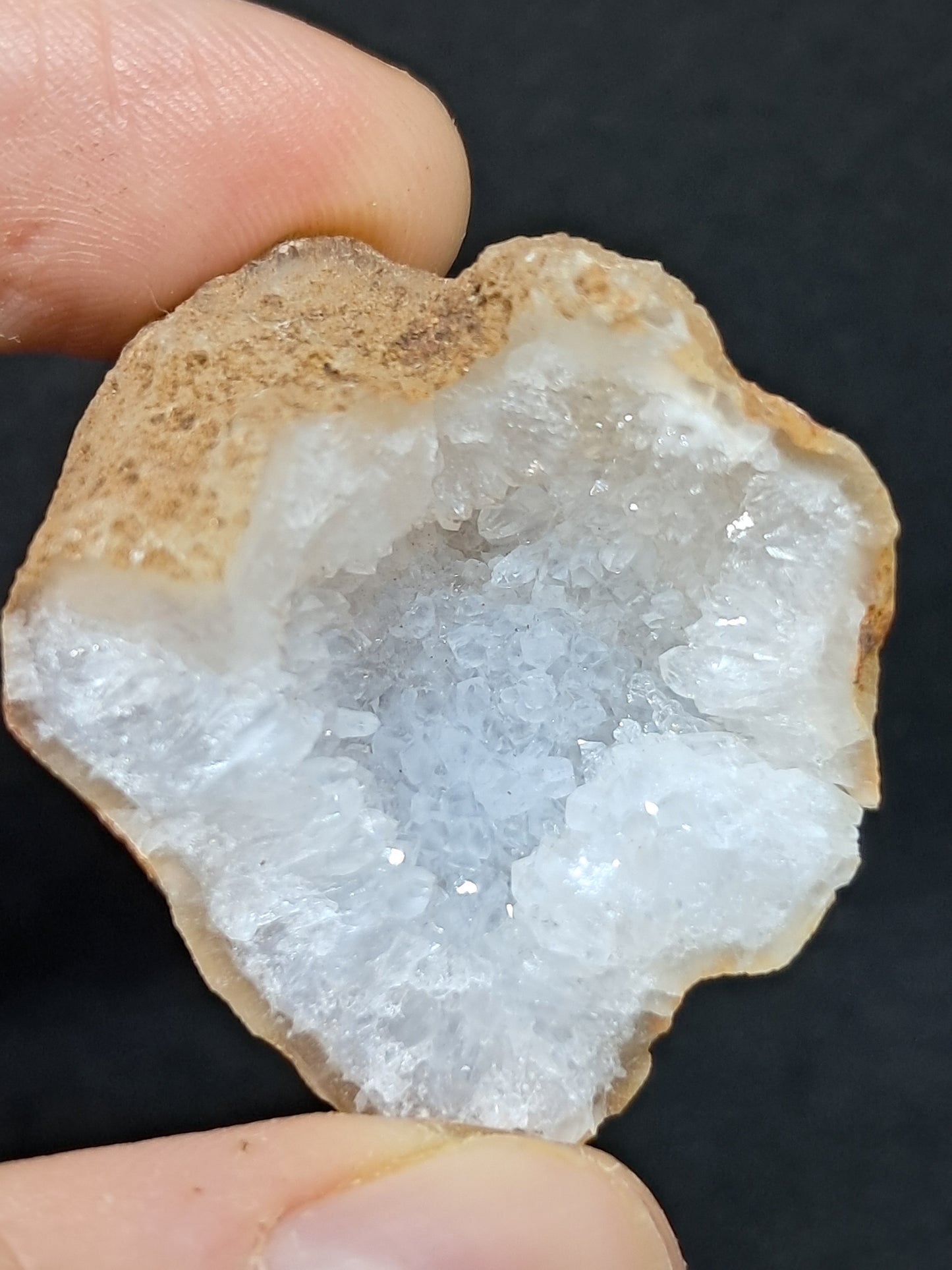 Quartz Geode #GD4 (Non-precious stone)