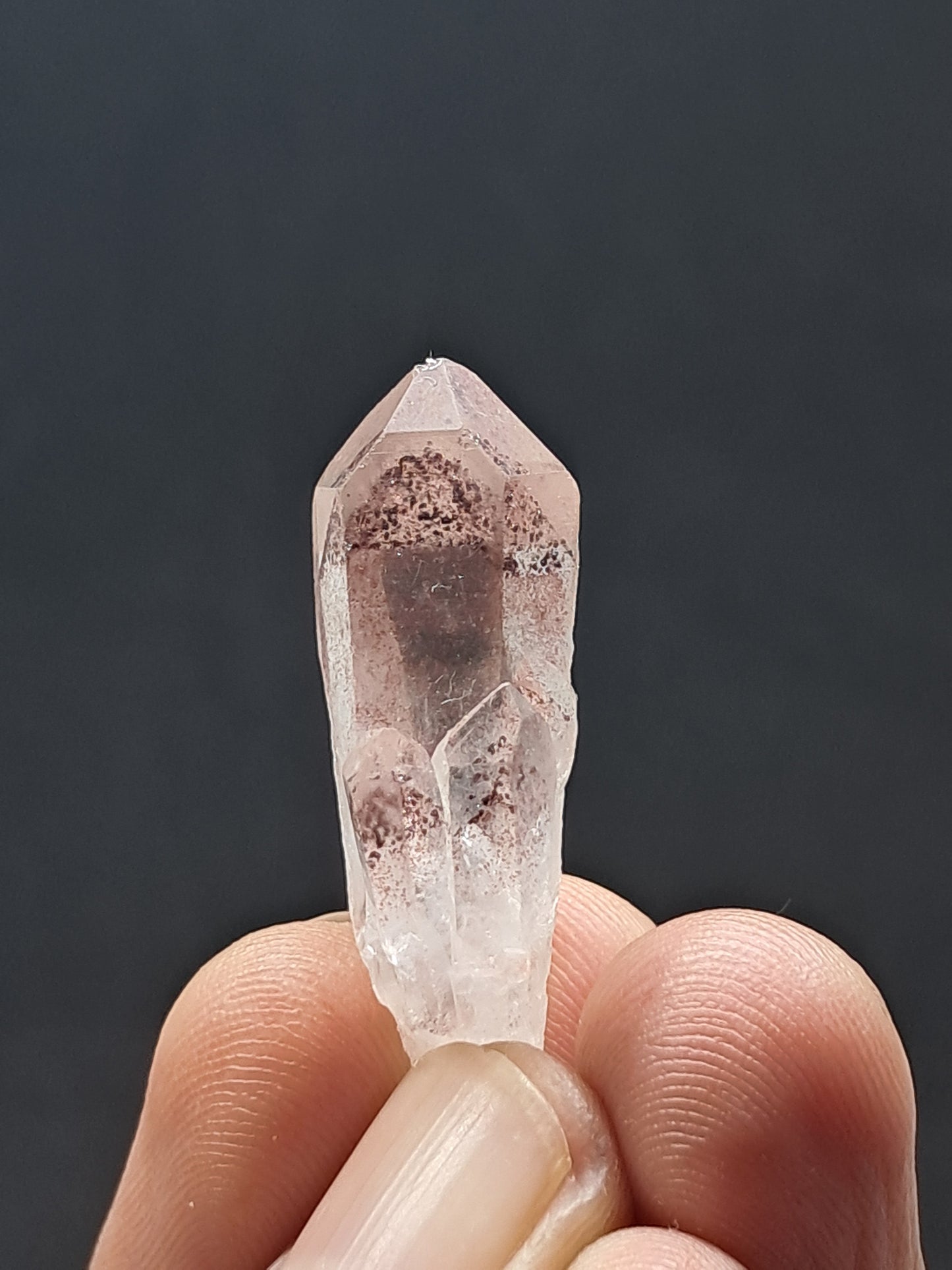 Cuarzo fantasma hematita (Telangana) | Cristal natural | Ejemplar mineral n.° HPQ47