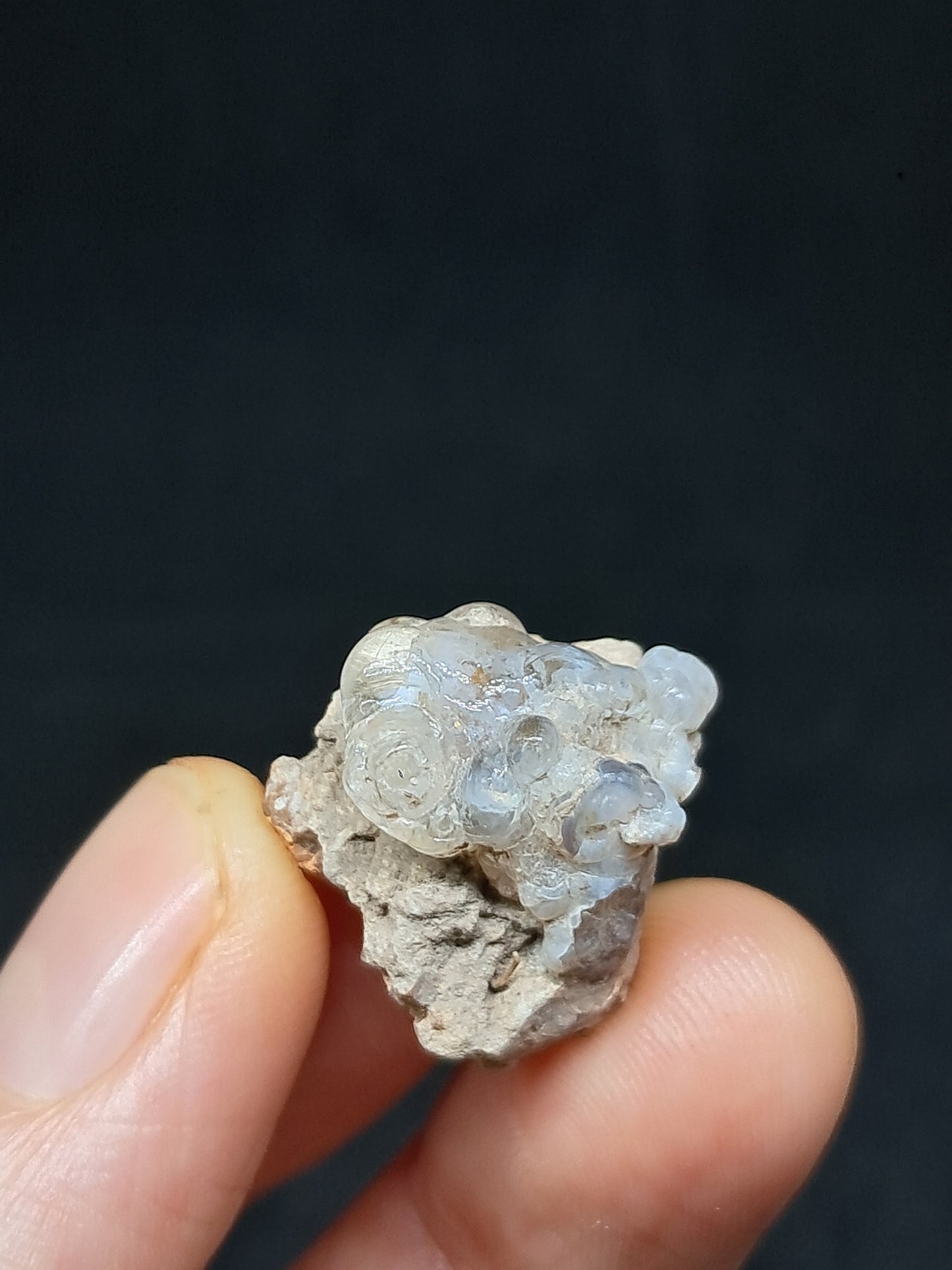 Ópalo hialita en matriz (México), piedra cristalina en bruto | Ejemplar mineral n.° OH5