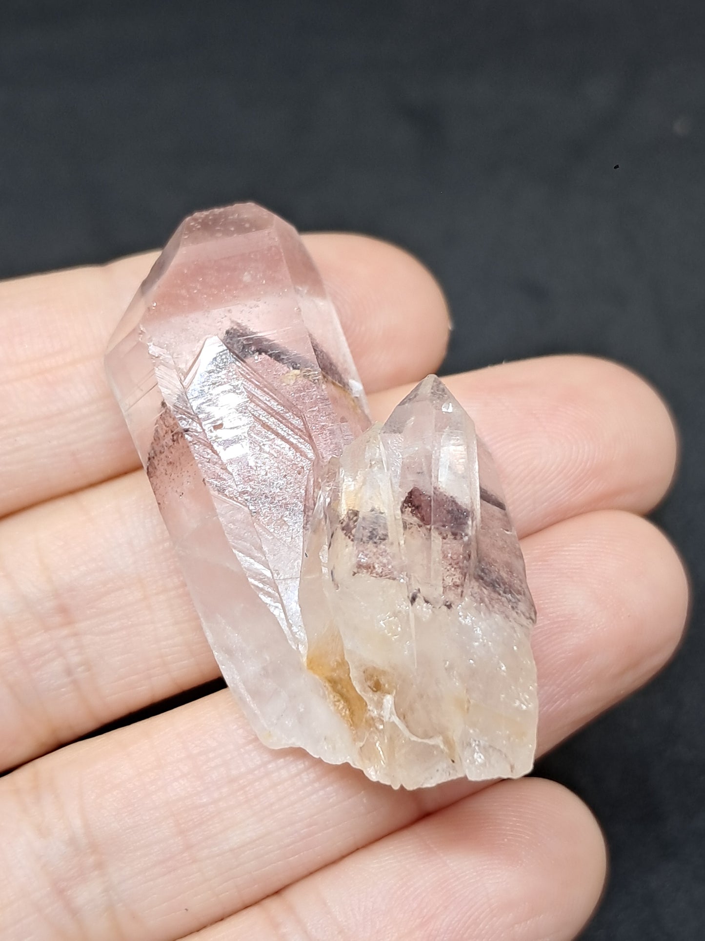 Cúmulo de Cuarzo Fantasma de Hematita (Telangana) Punta de Cristal Natural | Ejemplar Mineral n.° HPQ14