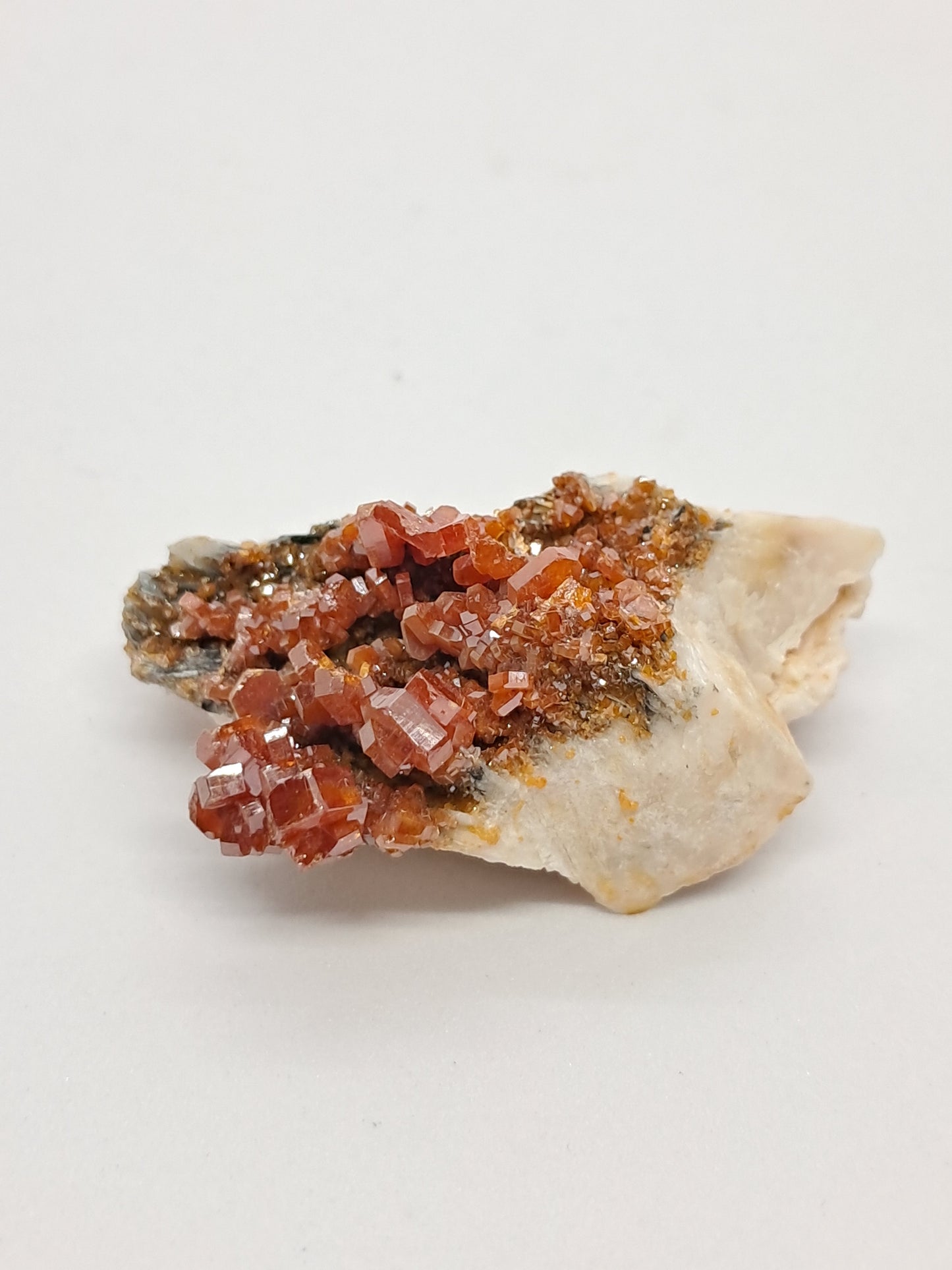 High grade Vanadinite (Non-precious Natural Stone) #VD3