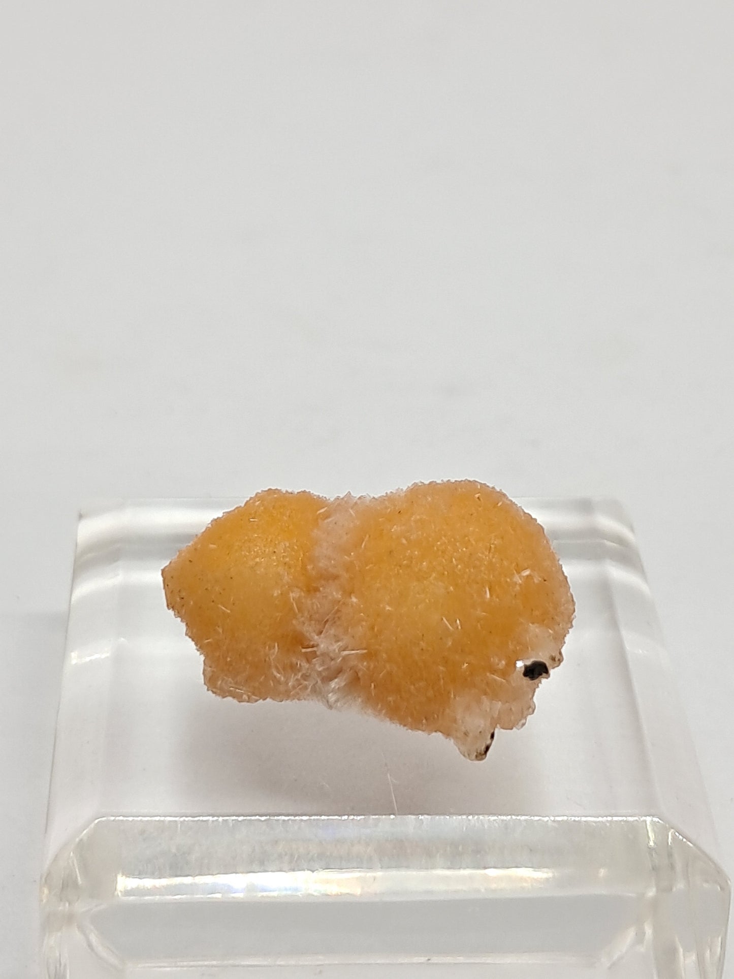 Muestra de mineral de Thomsonita con mesolita (Madhya Pradesh) | Zeolita n.° THM1