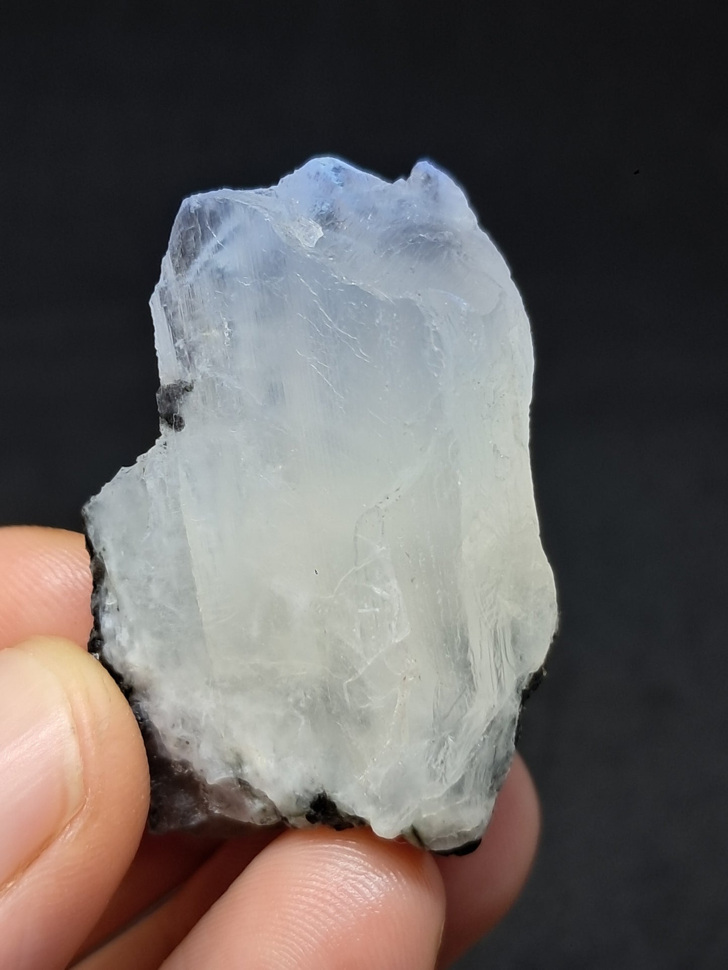 Piedra lunar arcoíris de alta calidad (Odisha) en bruto | Roca natural n.° MN10