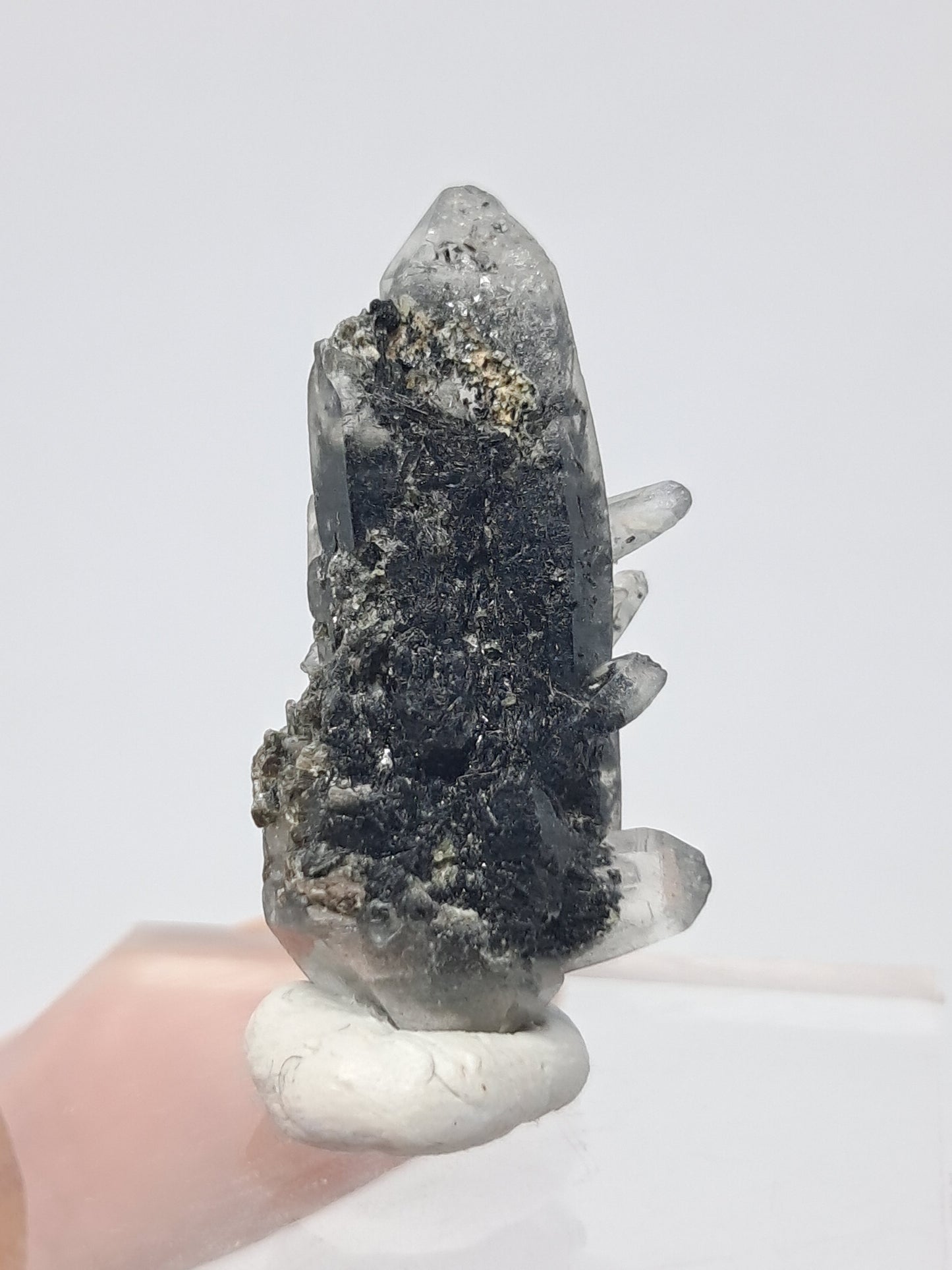 Tourmalinated Quartz biterminated point (Non-precious natural stone) #TQ17