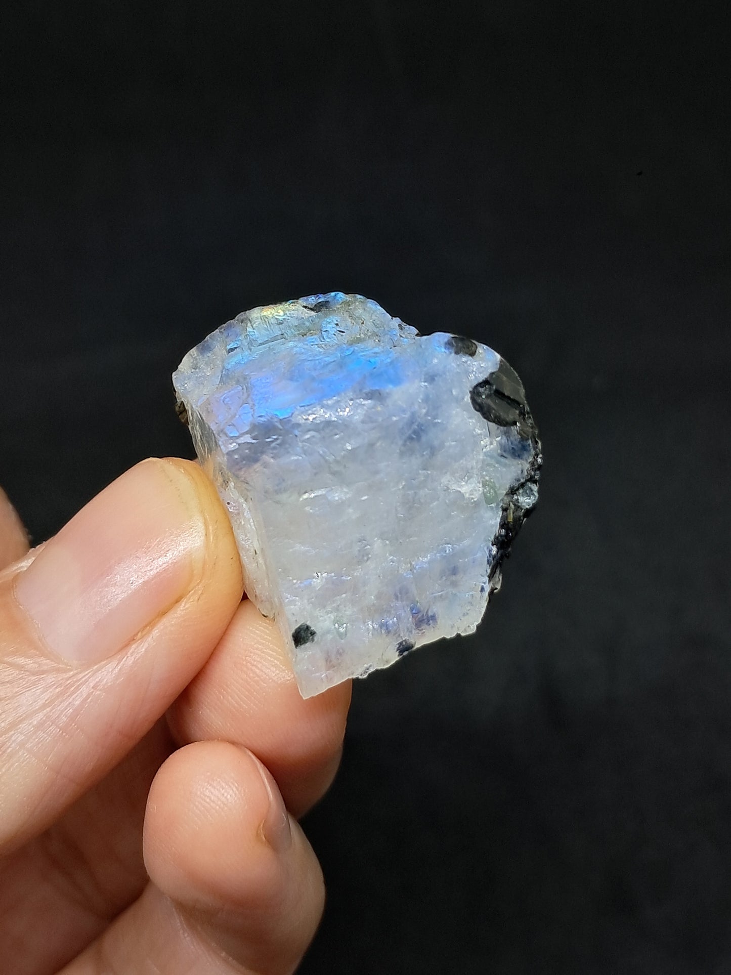 Piedra lunar arcoíris de alta calidad (Odisha) en bruto | Roca natural n.° MN12