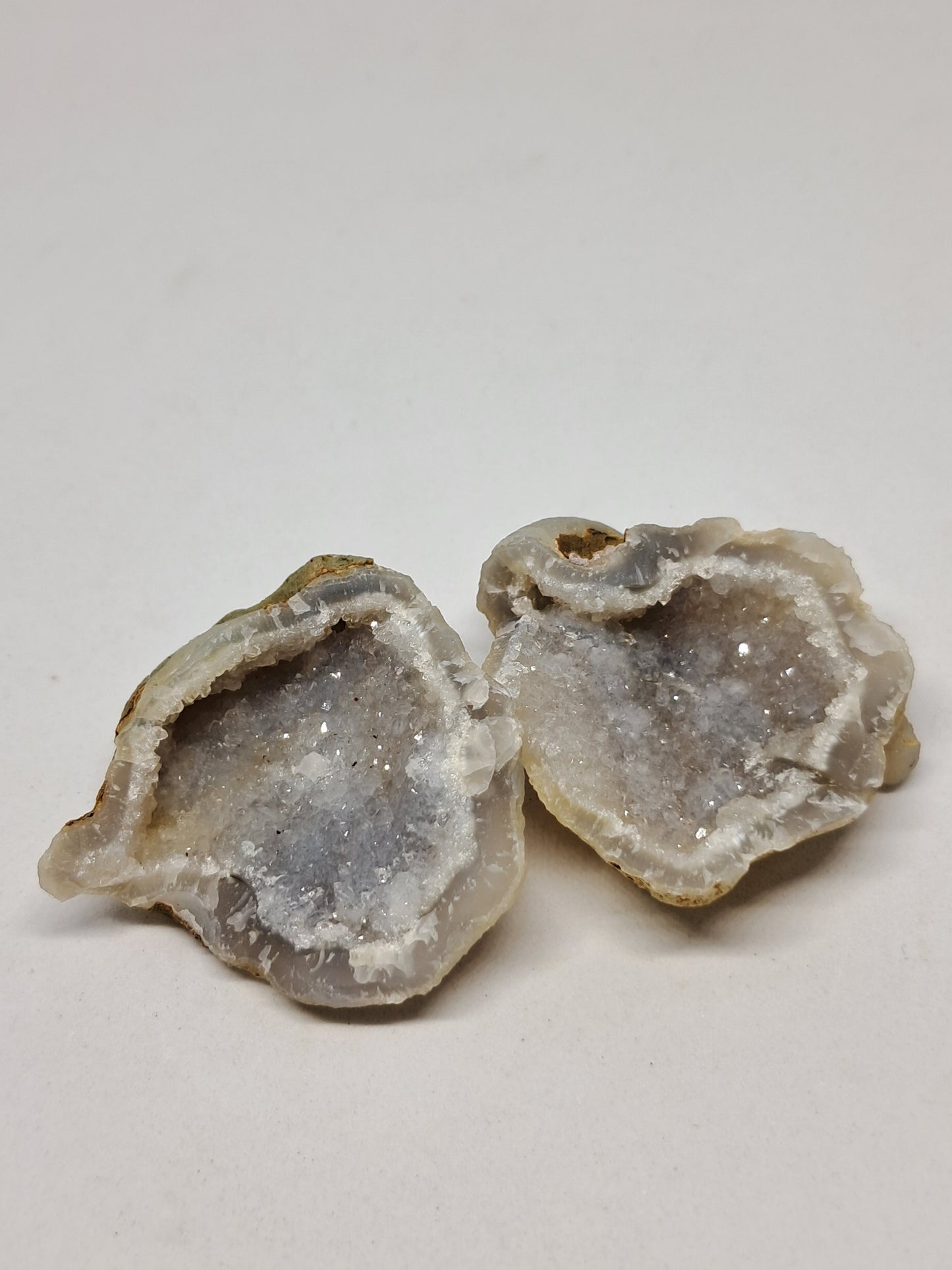 Quartz Geode (Ajanta) Rough Stone | Natural Crystal #GD12