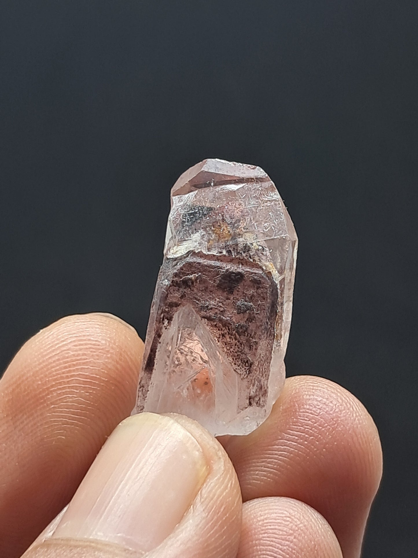 Cuarzo fantasma hematita (Telangana) | Cristal natural | Ejemplar mineral n.° HPQ44
