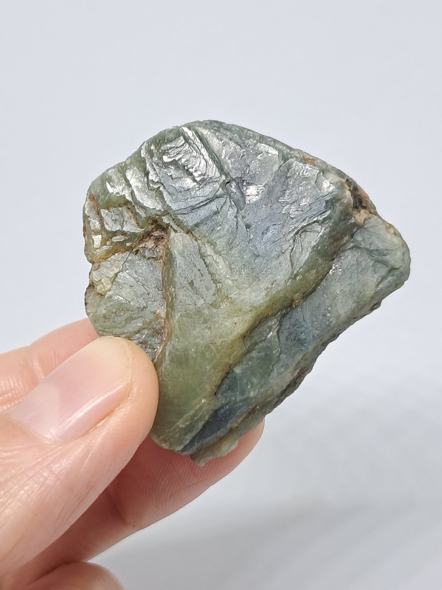 Rough Sapphire (Non-precious natural stone) #SP10