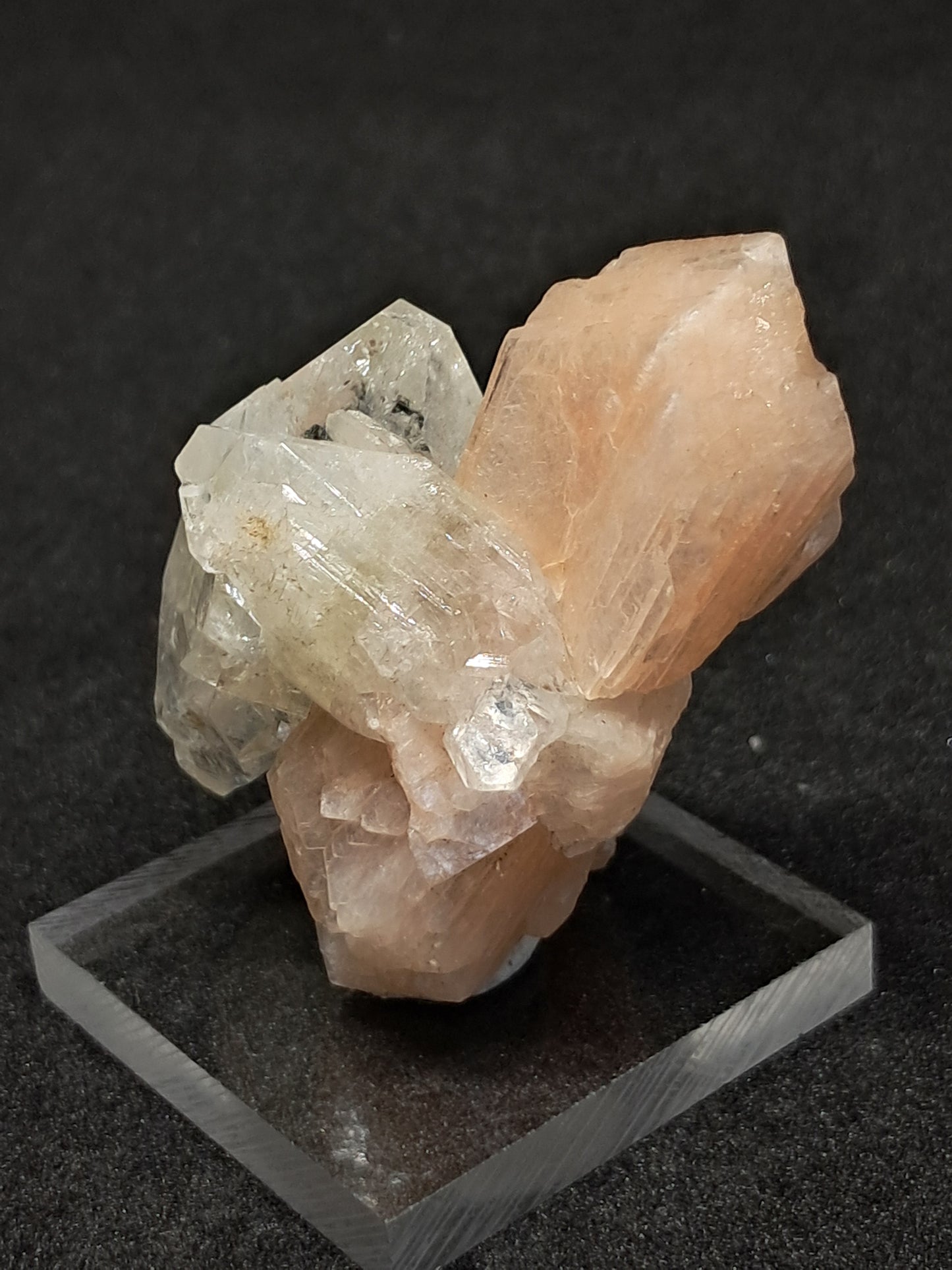 Apophyllite with Stilbite (Non-precious natural mineral) #AP7