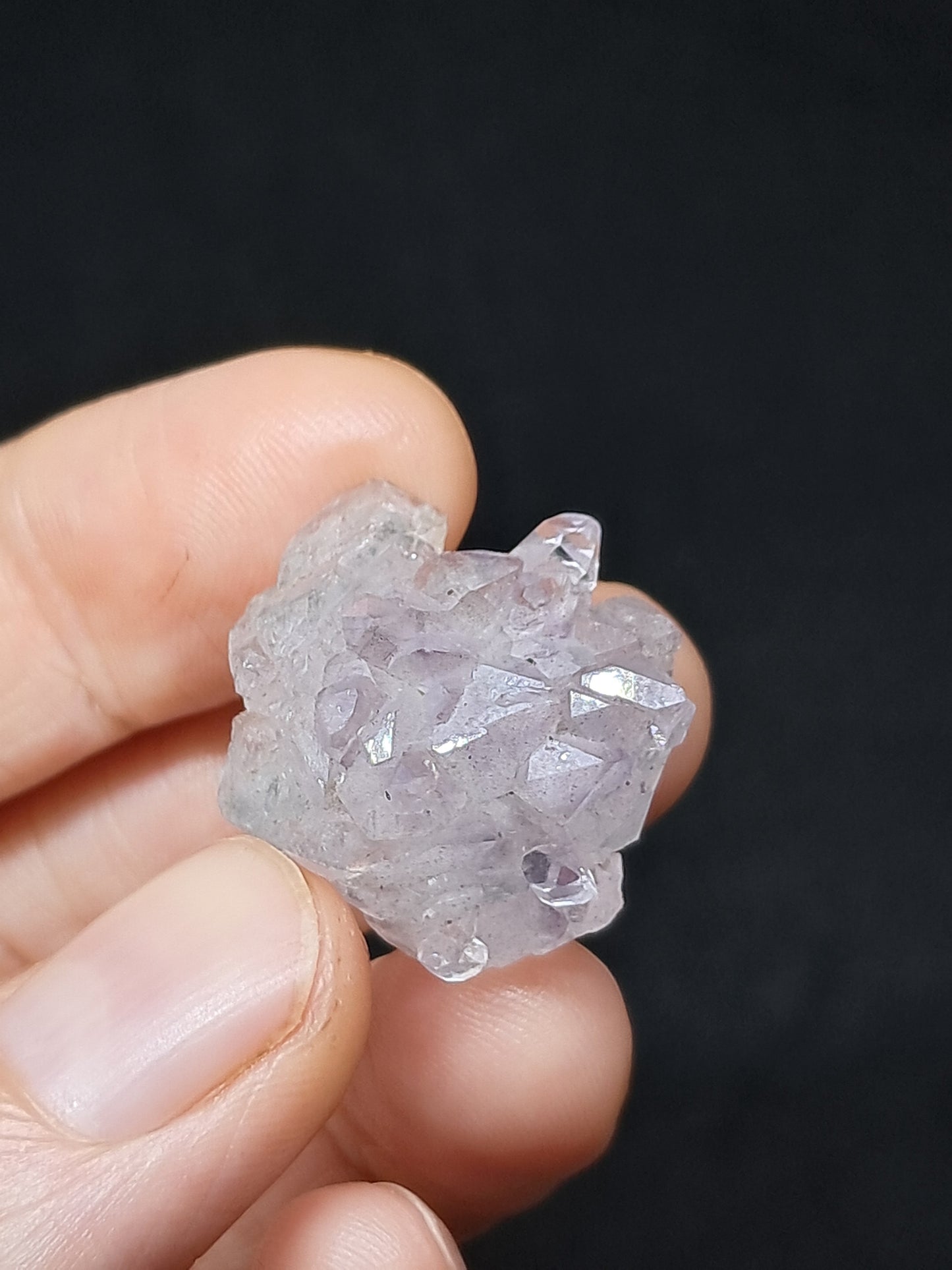Amatista Elestial (Karur) | Cúmulo de cristales en bruto | Piedra natural | Ejemplar mineral n.° KA136