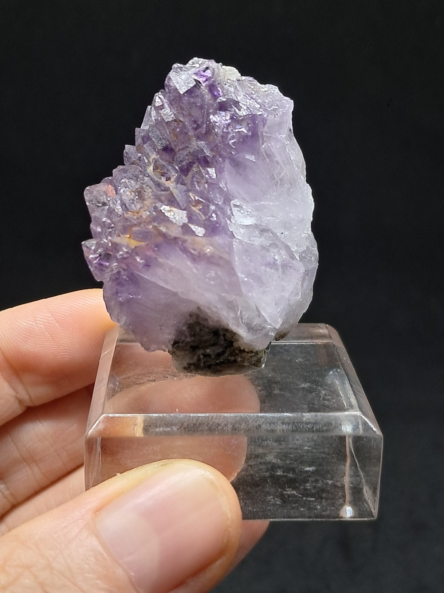 Amatista en racimo con cristal de hematita (karur) y cuarzo morado | Piedra natural | Ejemplar mineral n.° KA89