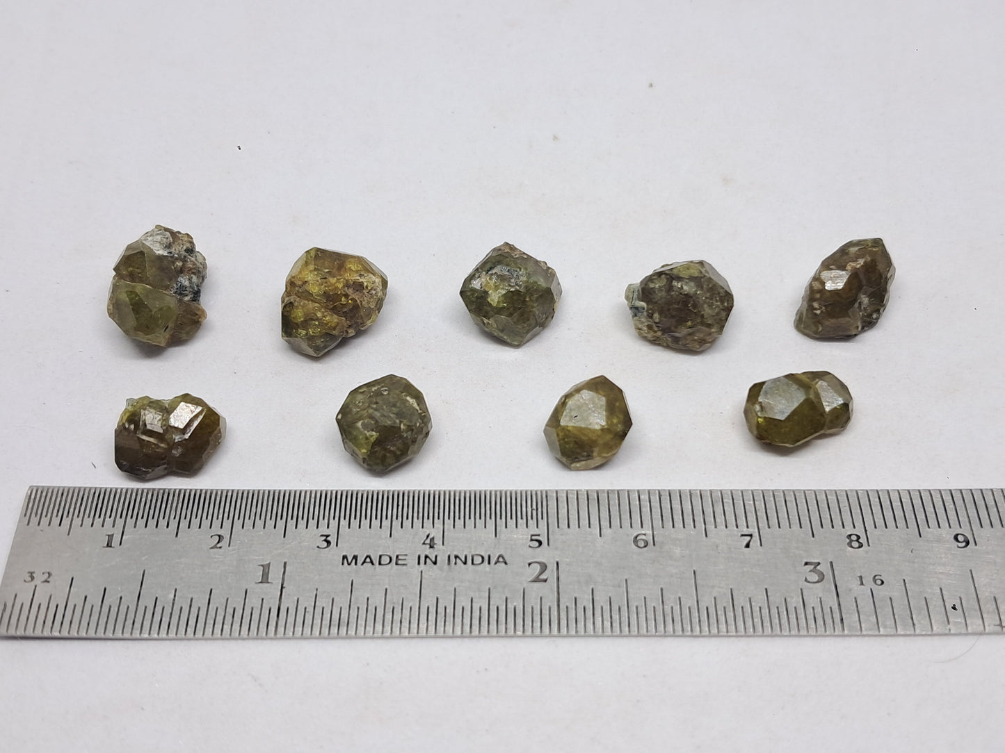 Granate Verde (México) Cristal Bruto *Diferentes Tamaños* Piedra Natural #GR14