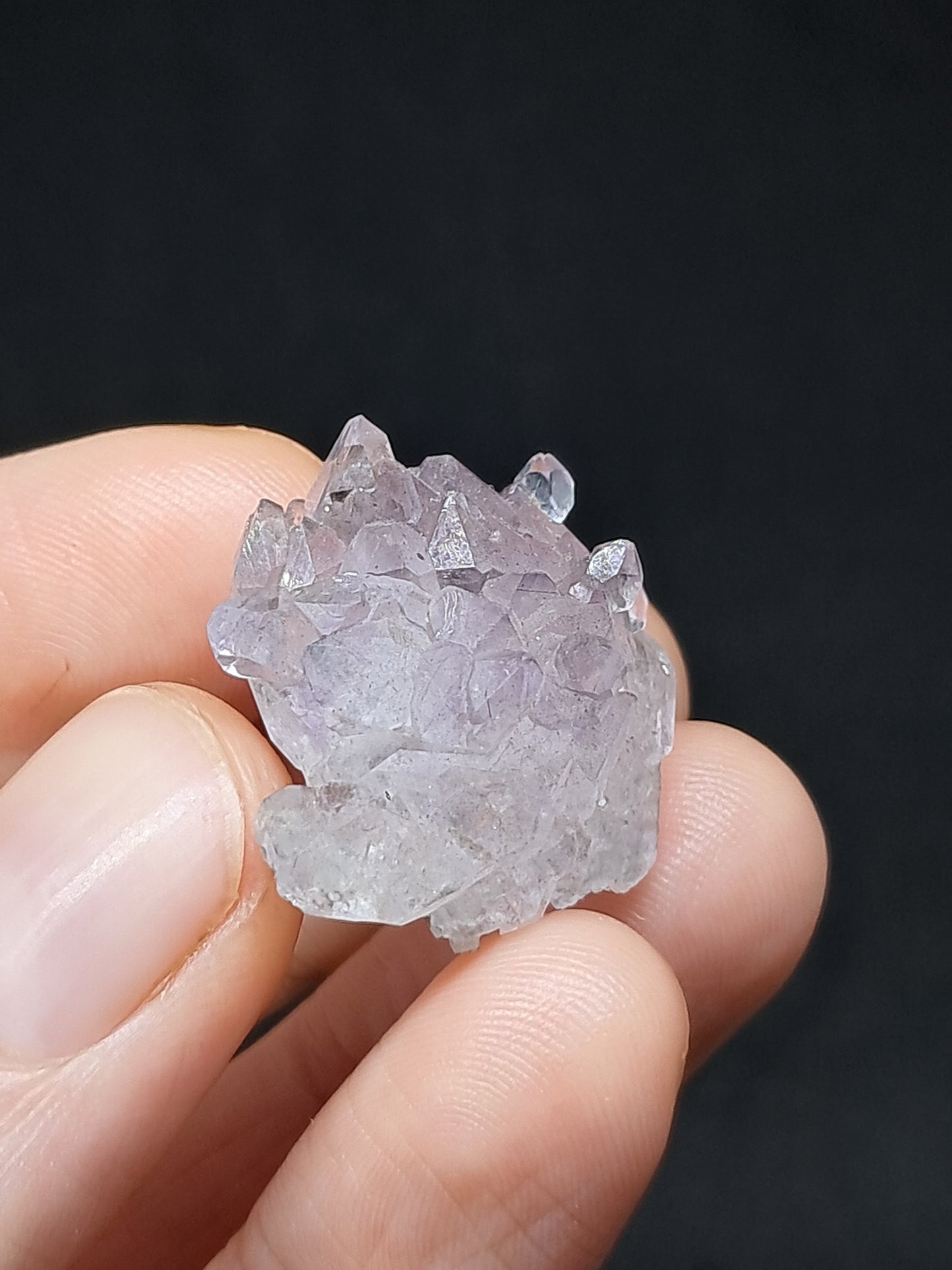 Amatista Elestial (Karur) | Cúmulo de cristales en bruto | Piedra natural | Ejemplar mineral n.° KA136