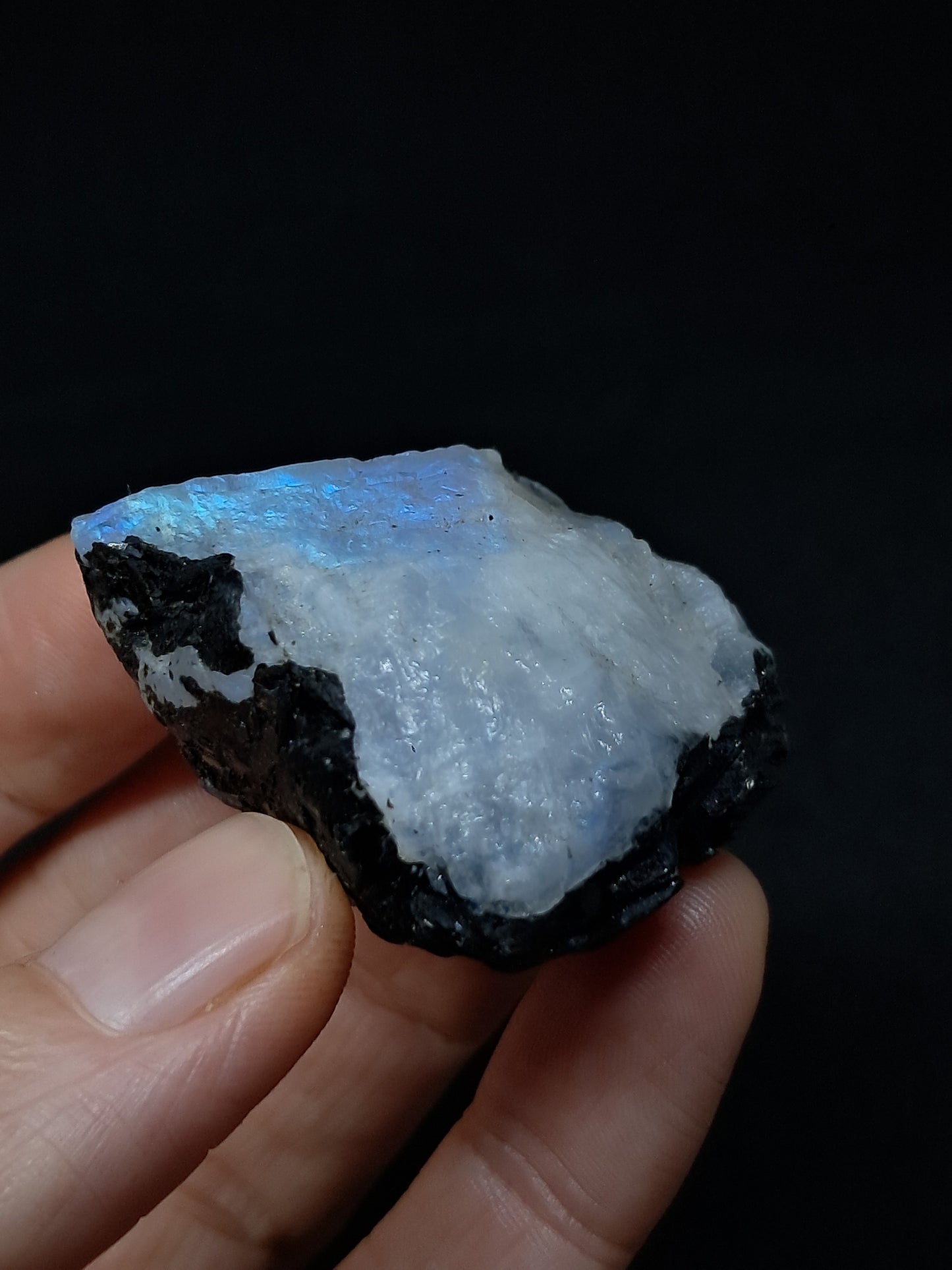 Piedra lunar arcoíris de alta calidad (Odisha) en bruto | Roca natural n.° MN11
