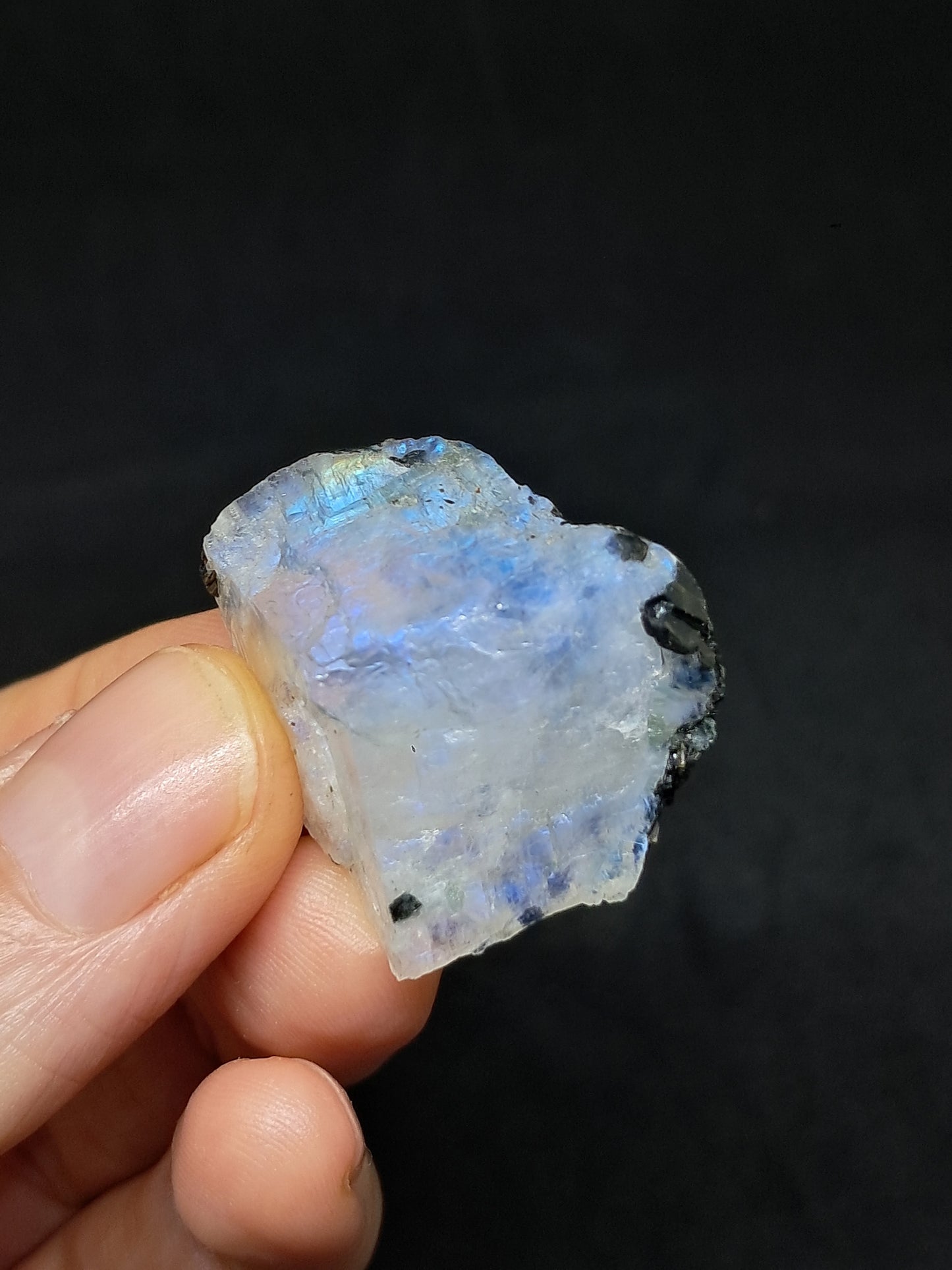 Piedra lunar arcoíris de alta calidad (Odisha) en bruto | Roca natural n.° MN12