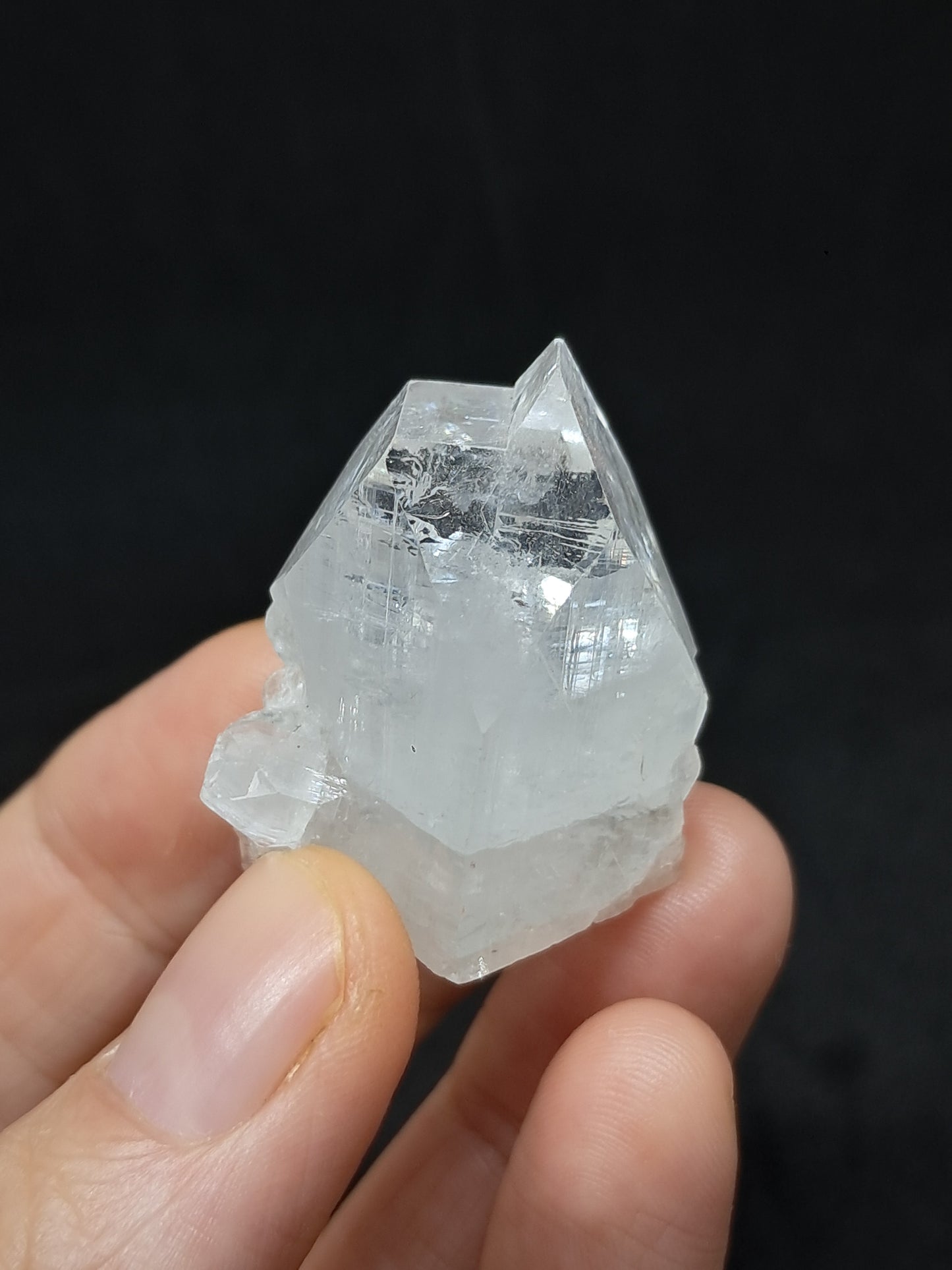Clear Apophyllite Crystal w/ Split Termination (Ajanta) Natural Point | Mineral Specimen #AP50